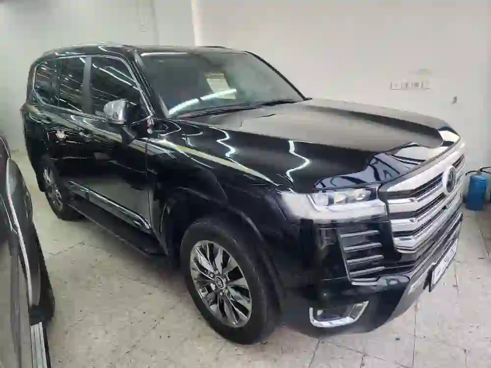 Toyota Land Cruiser VX.R 2024 - Image 3