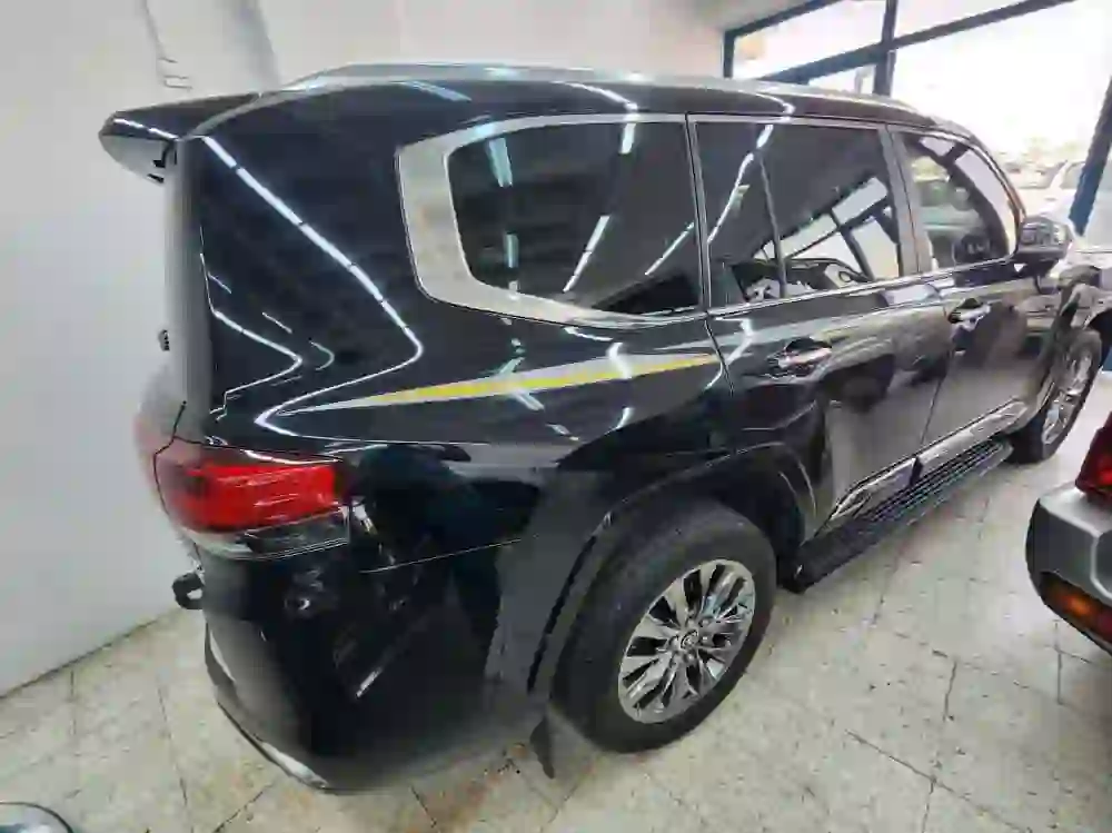 Toyota Land Cruiser VX.R 2024 - Image 4