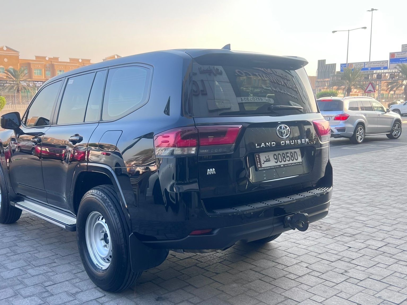 Toyota Land Cruiser G standard 2023 - Image 3