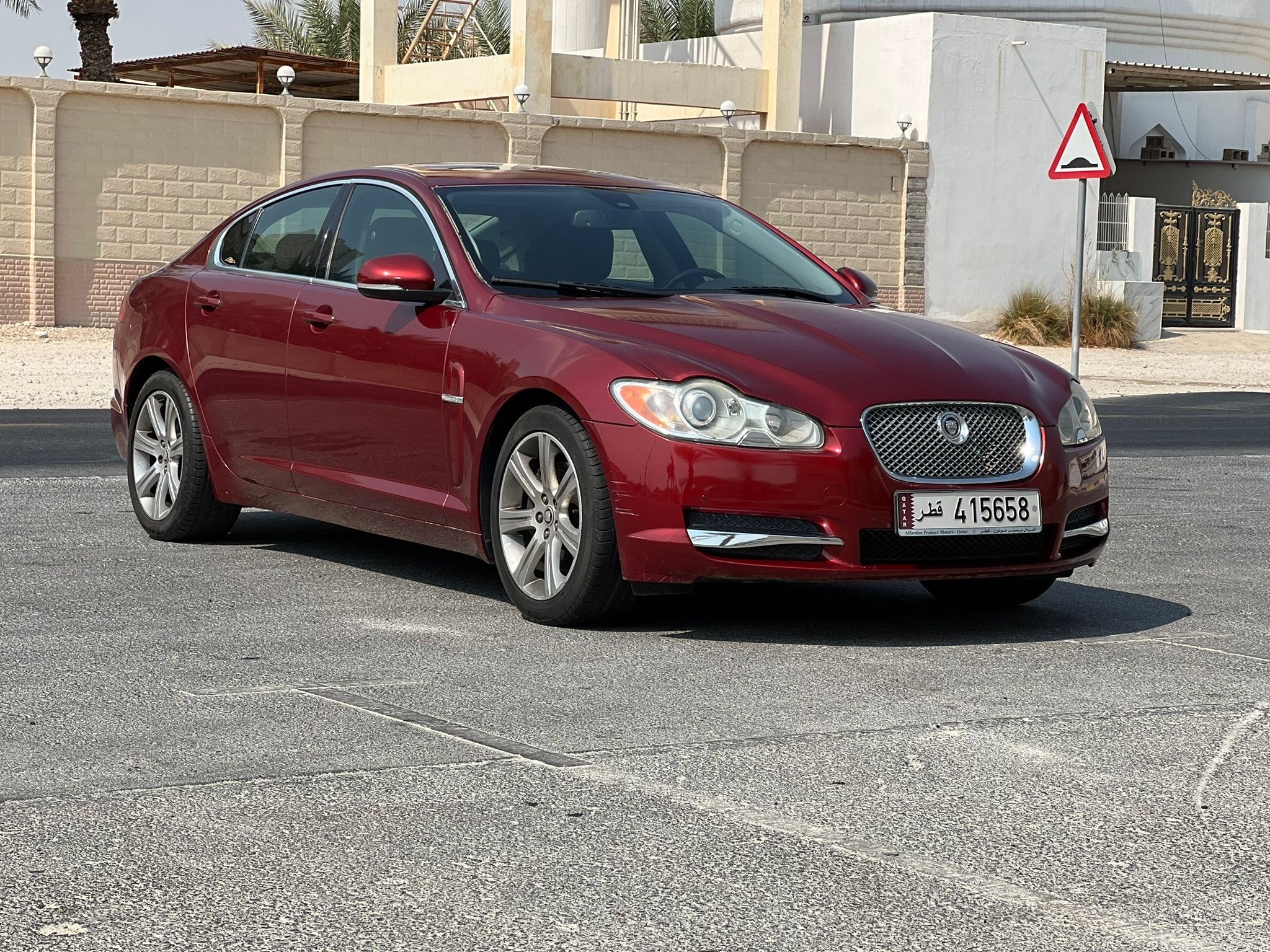 Jaguar XF 2010