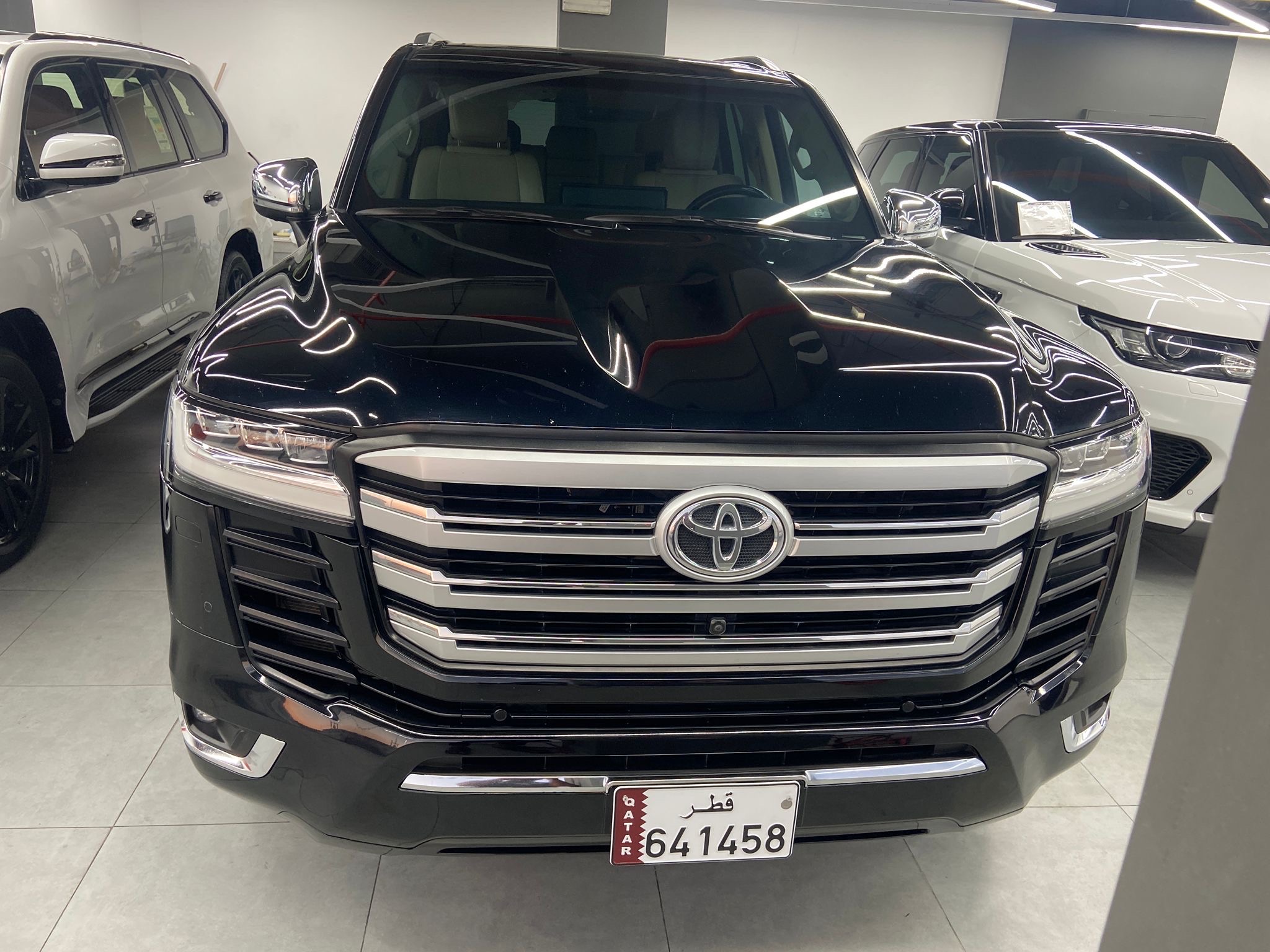 Toyota Land Cruiser VX 2022 - Image 2