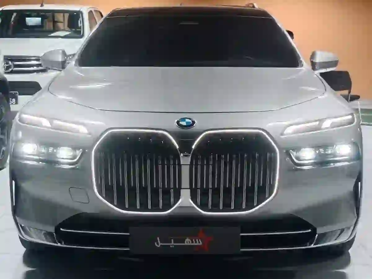 بي أم دبليو الفئة السابعة 750 اي ال 2023 - Image 1