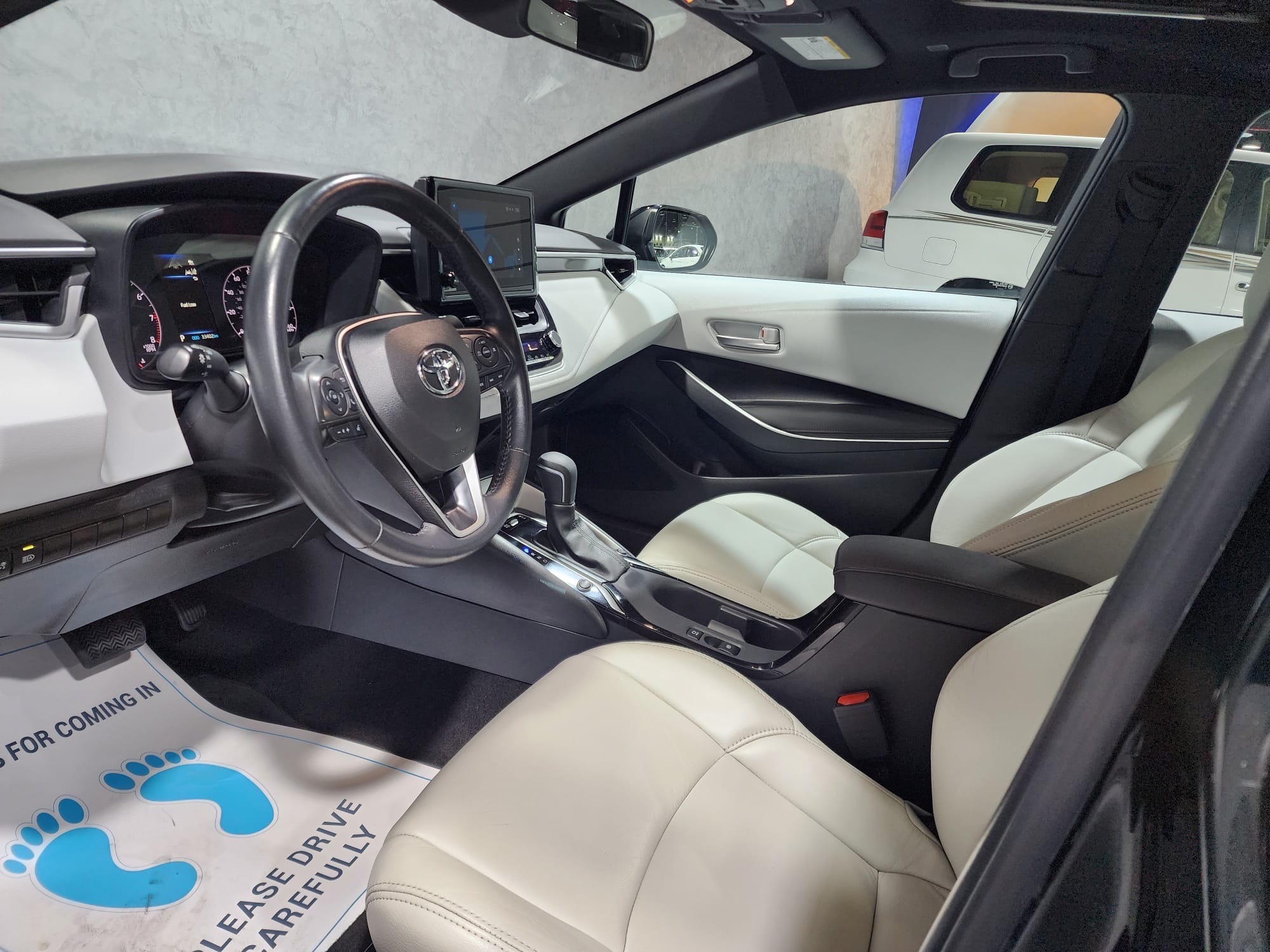 Toyota Corolla  2023 - Image 3