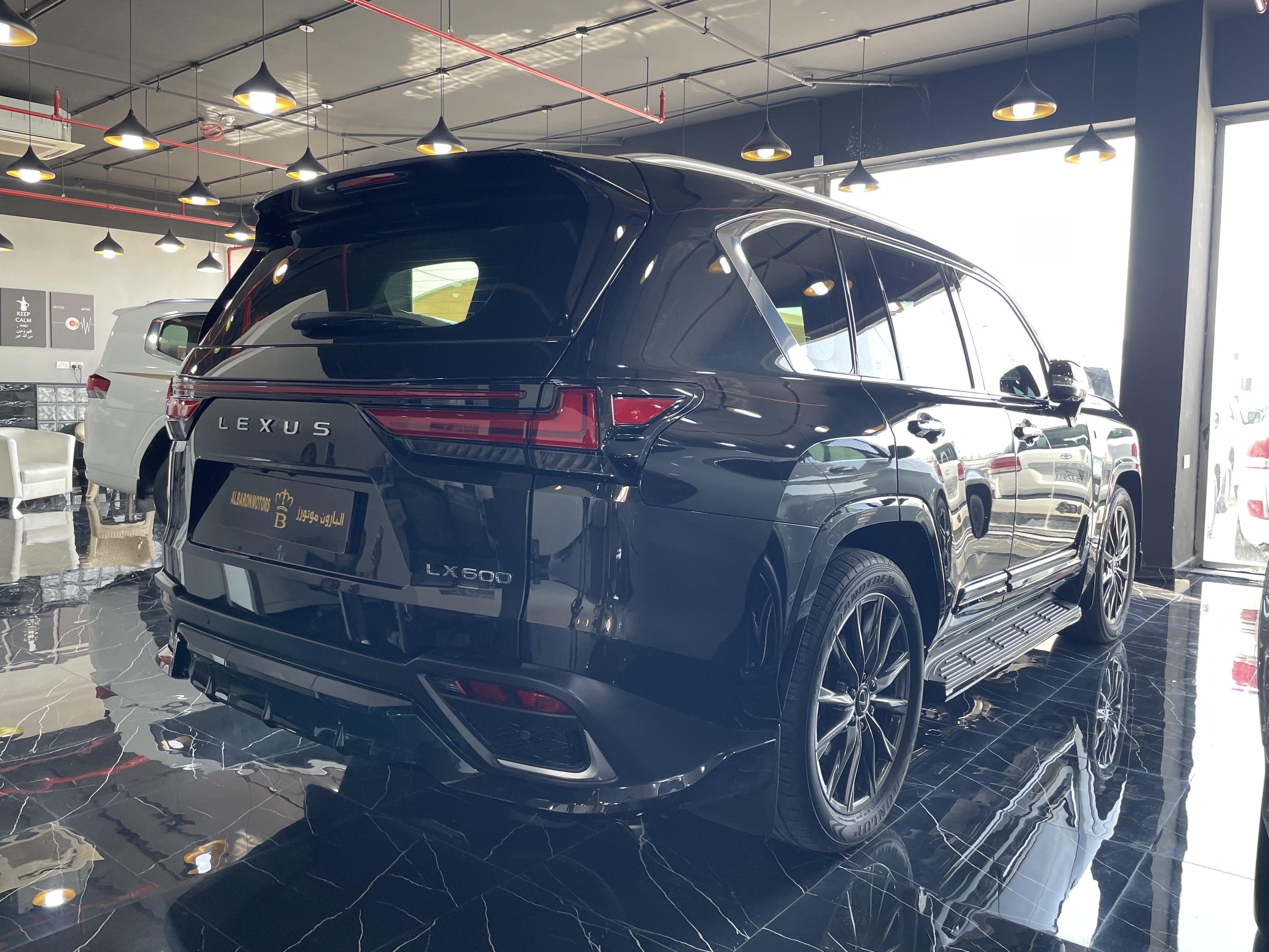 Lexus LX 600  F-Sport 2024 - Image 3