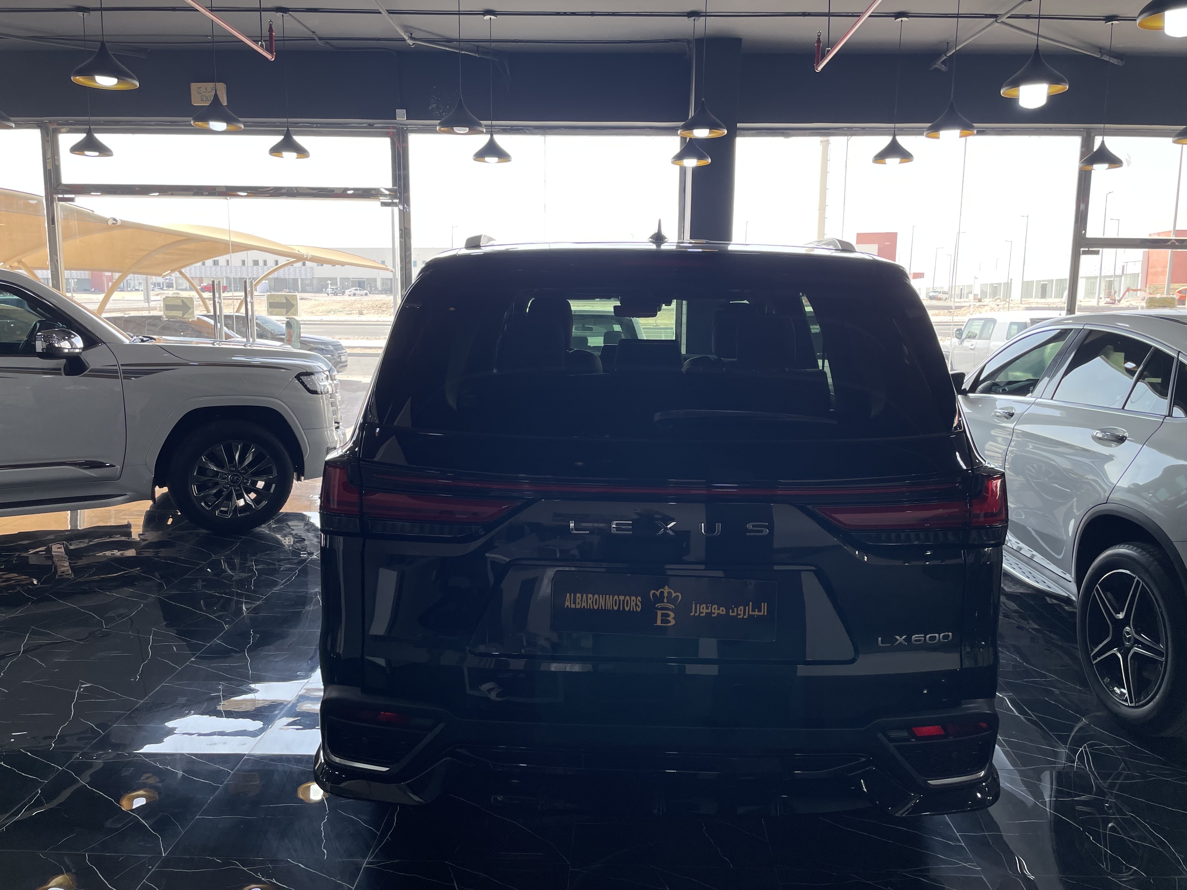 Lexus LX 600  F-Sport 2024 - Image 4