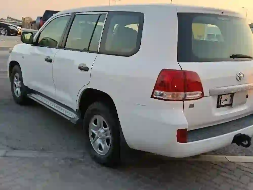 Toyota Land Cruiser G standard 2011 - Image 3