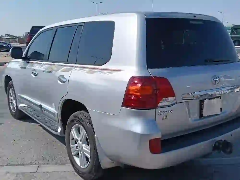 Toyota Land Cruiser GX.R 2014 - Image 3