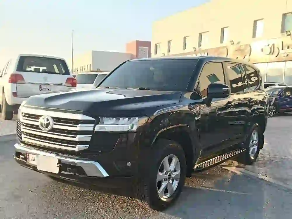 Toyota Land Cruiser GX.R 2022 - Image 2