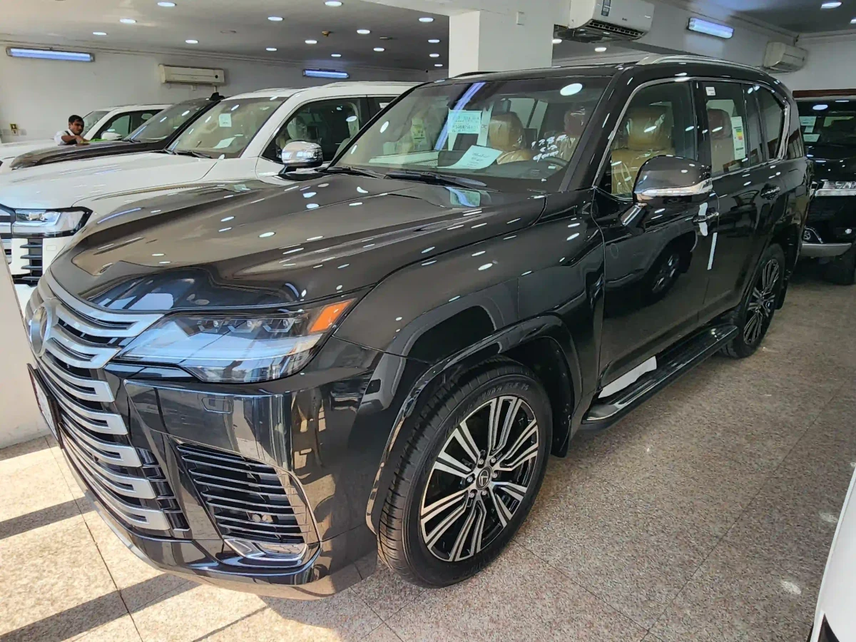 Lexus LX 600 2025