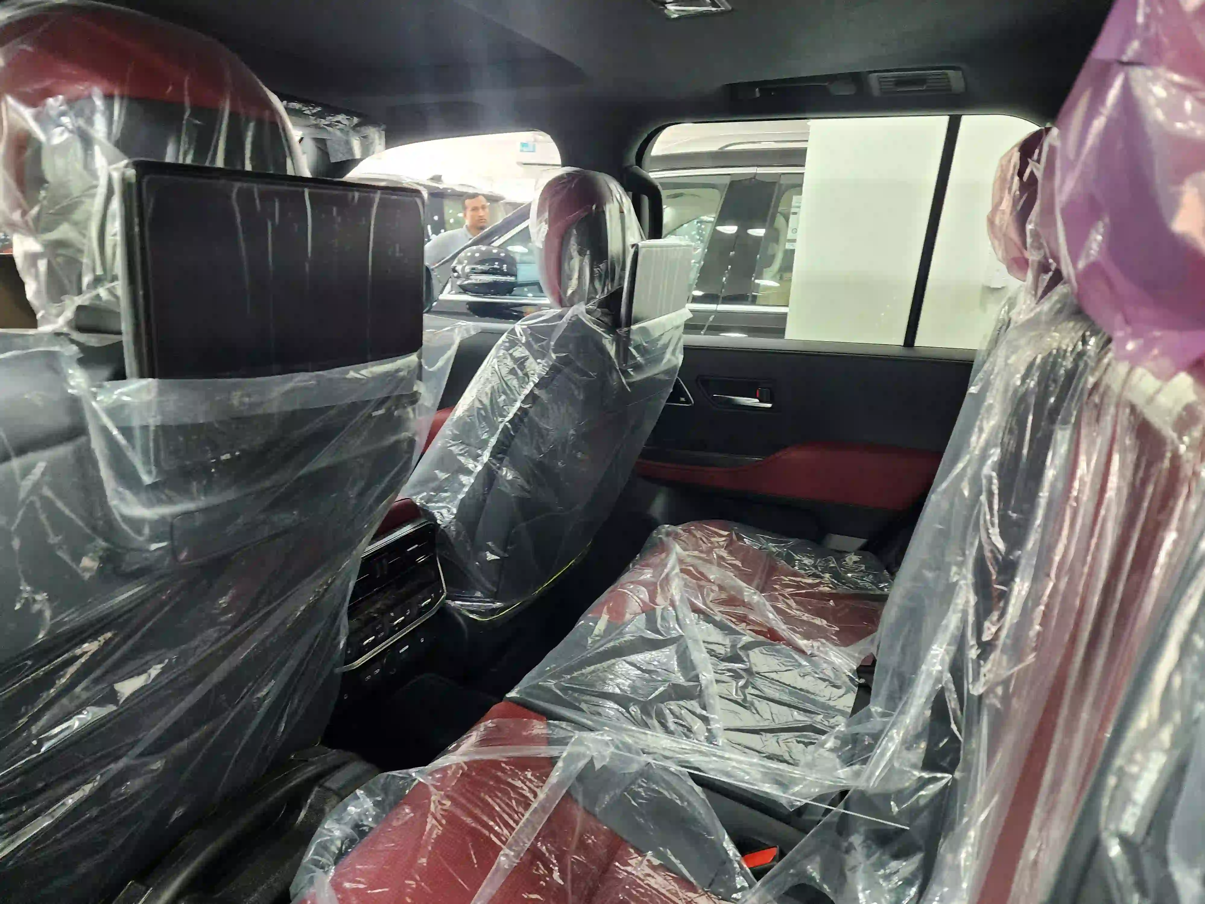 Toyota Land Cruiser G/R 2025 - Image 4