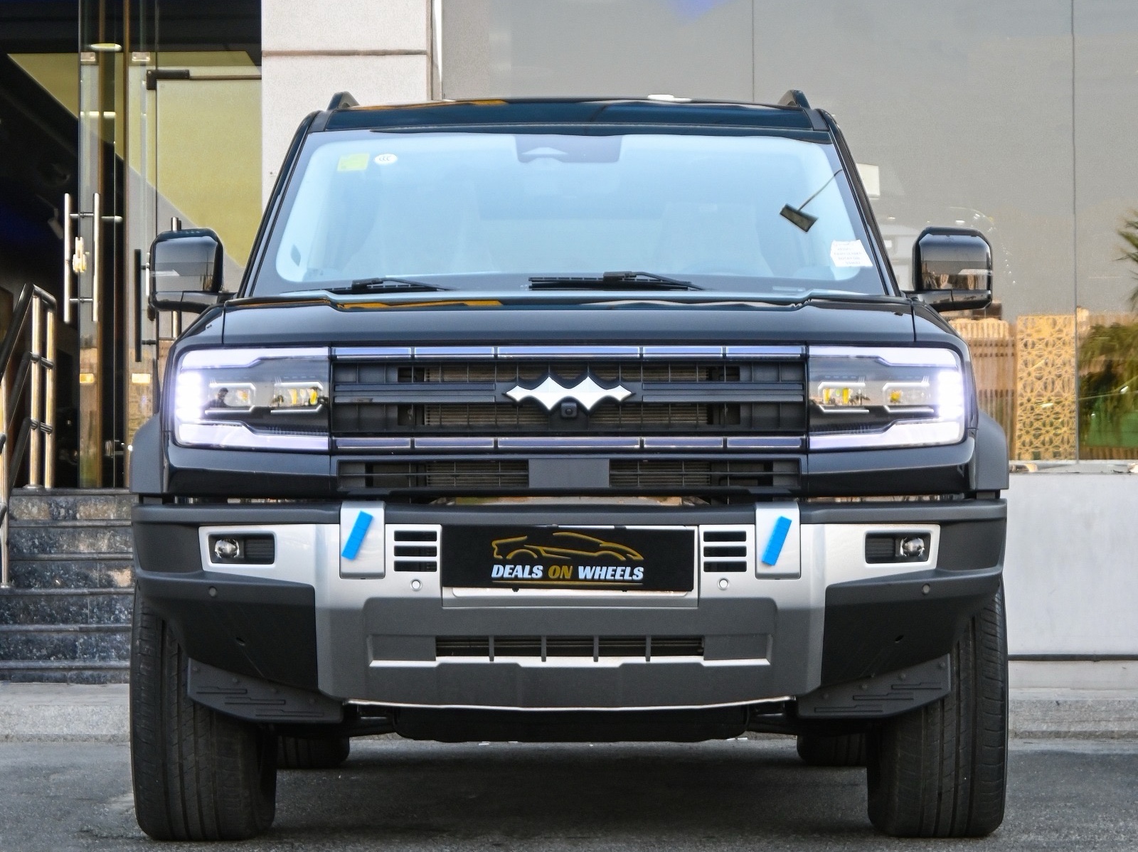 بي واي دي  ليوبارد 2025 - Image 3