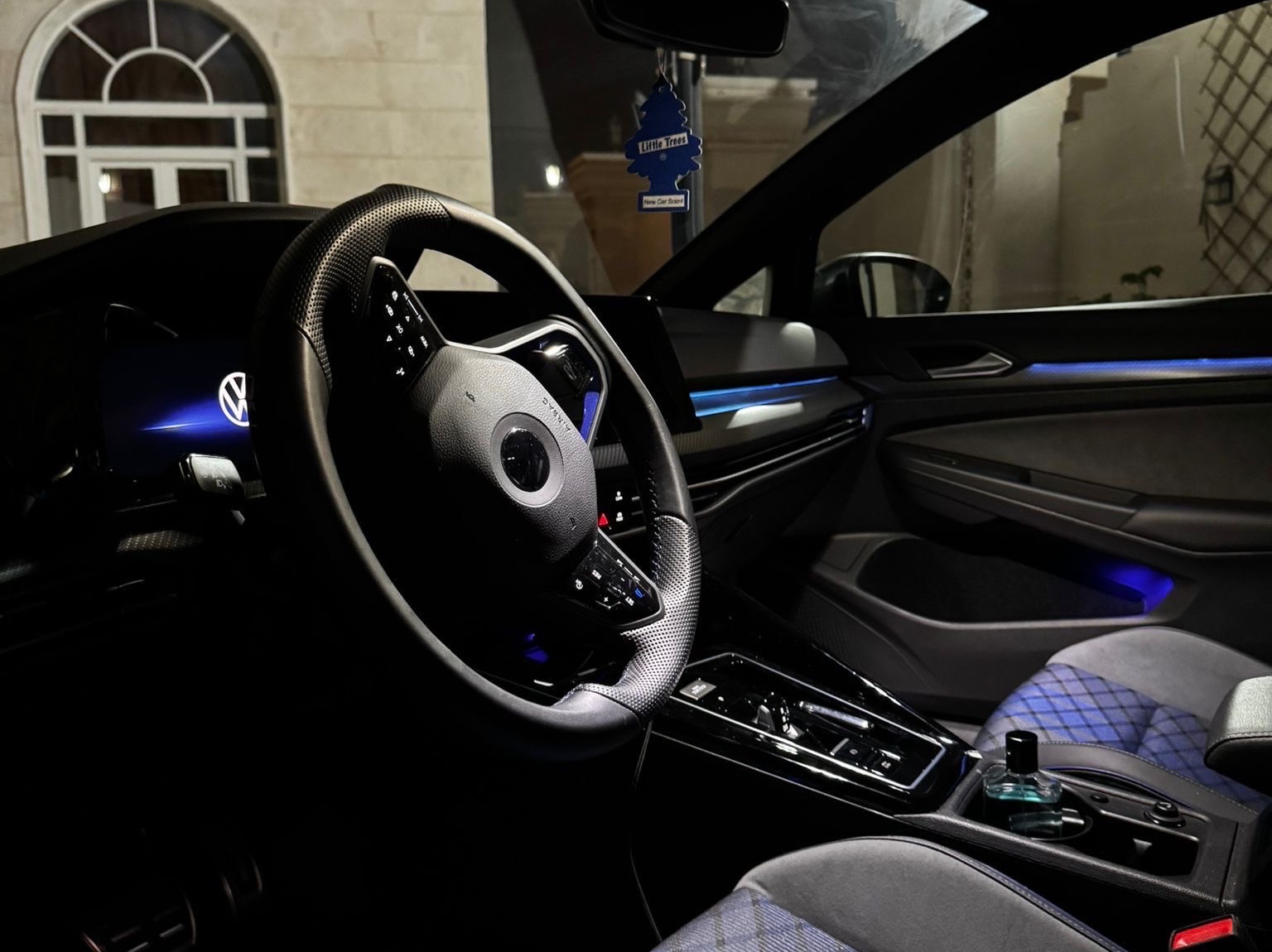 Volkswagen Golf R  2023 - Image 3