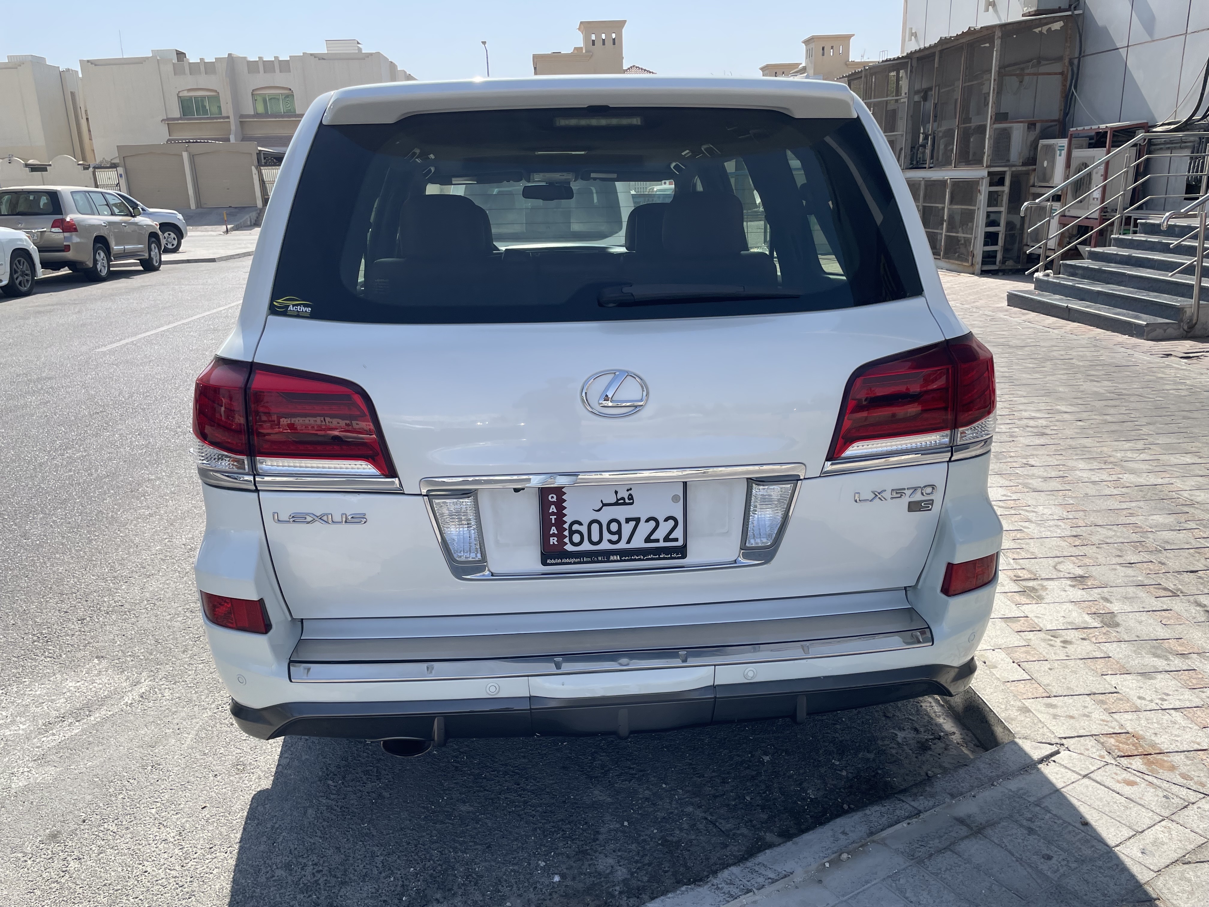 Lexus LX 570 2014 - Image 2