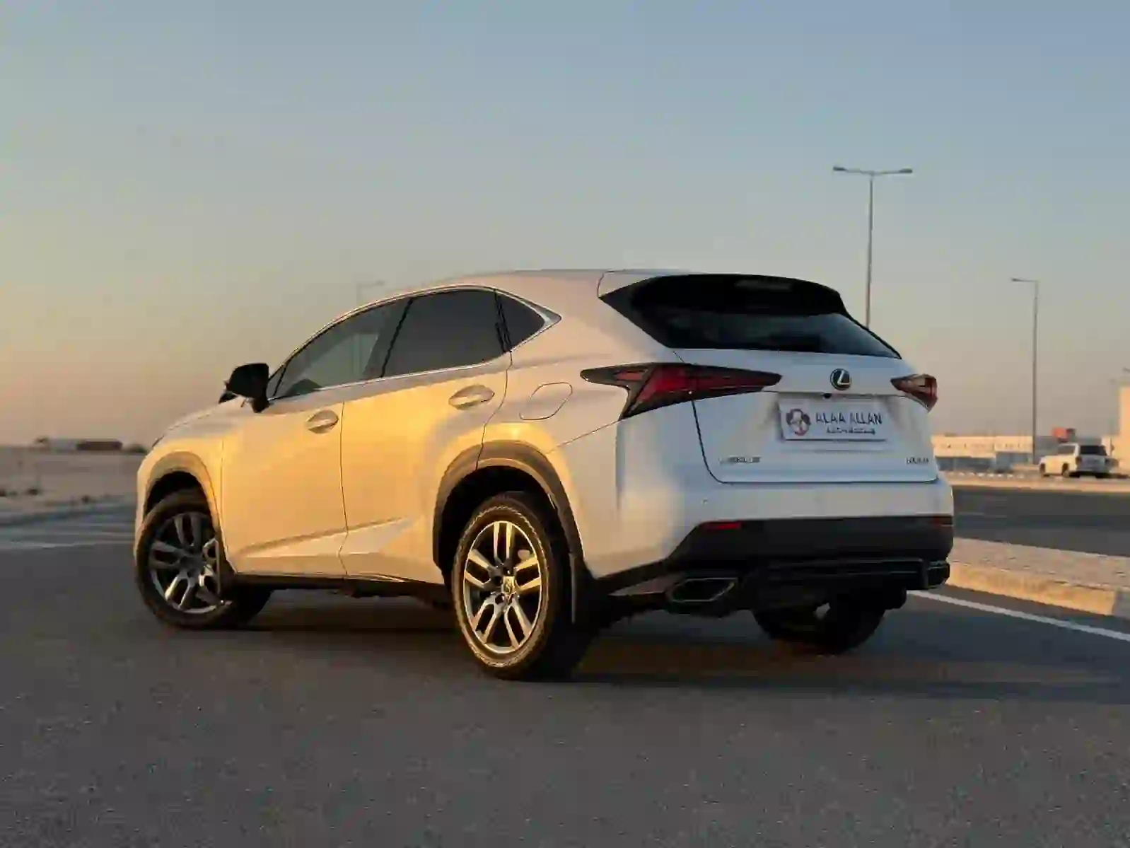 Lexus NX 300 2020 - Image 3