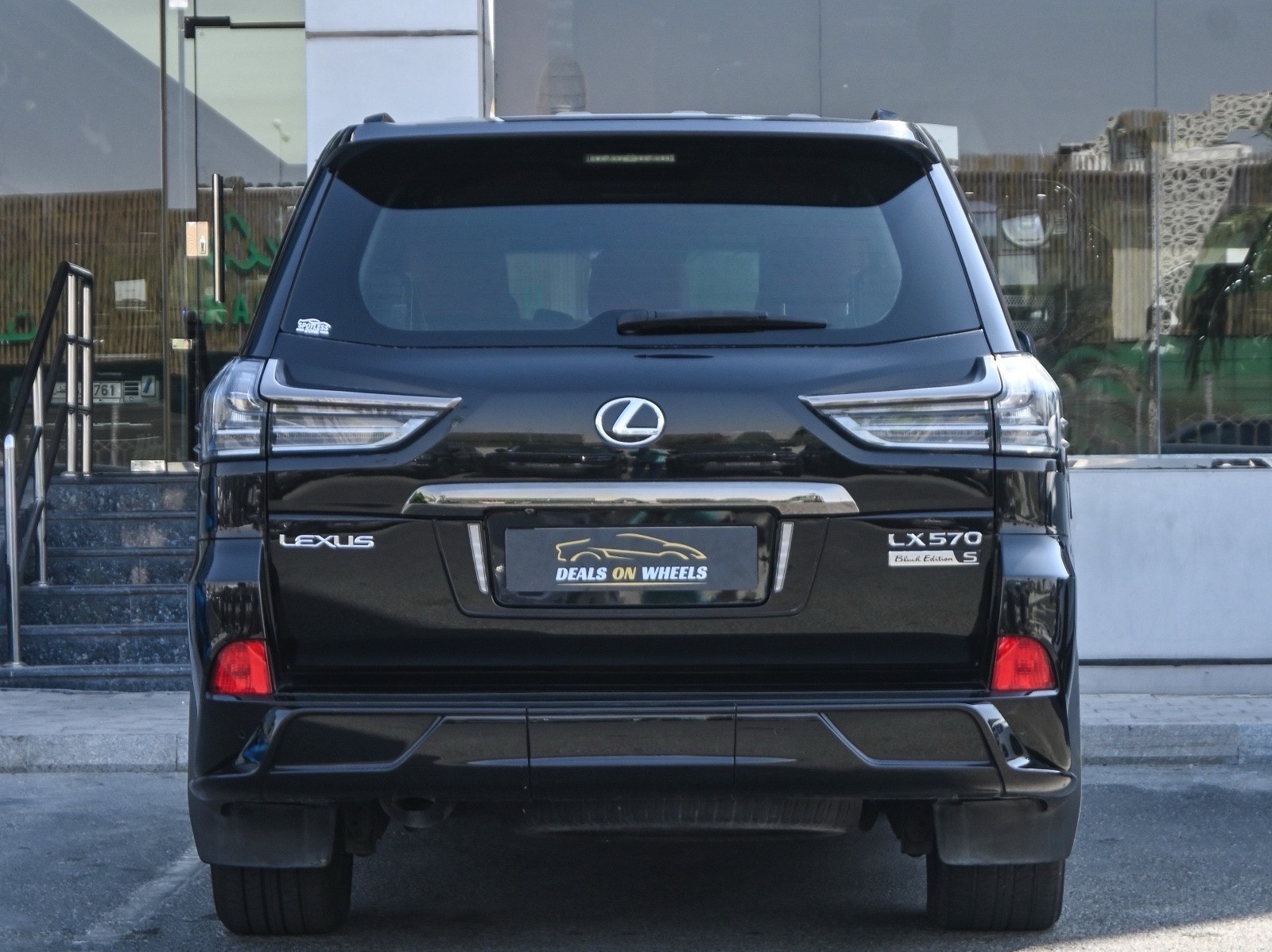 Lexus LX 570 S 2020 - Image 4