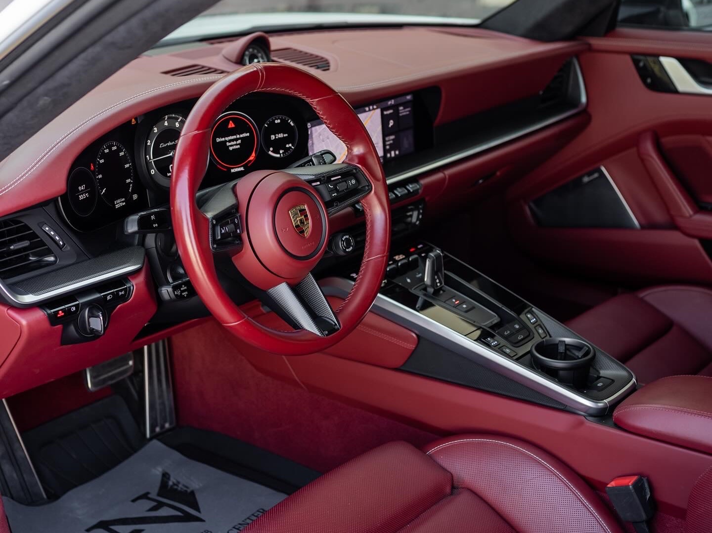 Porsche 911 Turbo S 2020 - Image 4