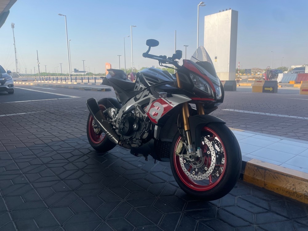 Aprilia  Tuono factory 2015 - Image 3