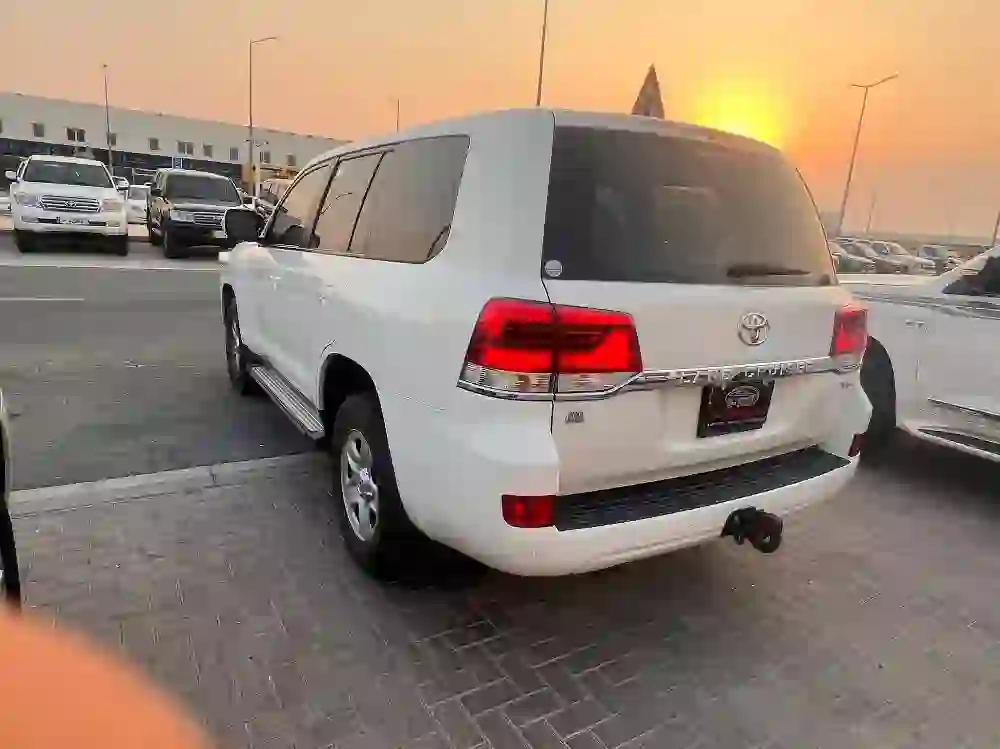 Toyota Land Cruiser G standard 2021 - Image 4