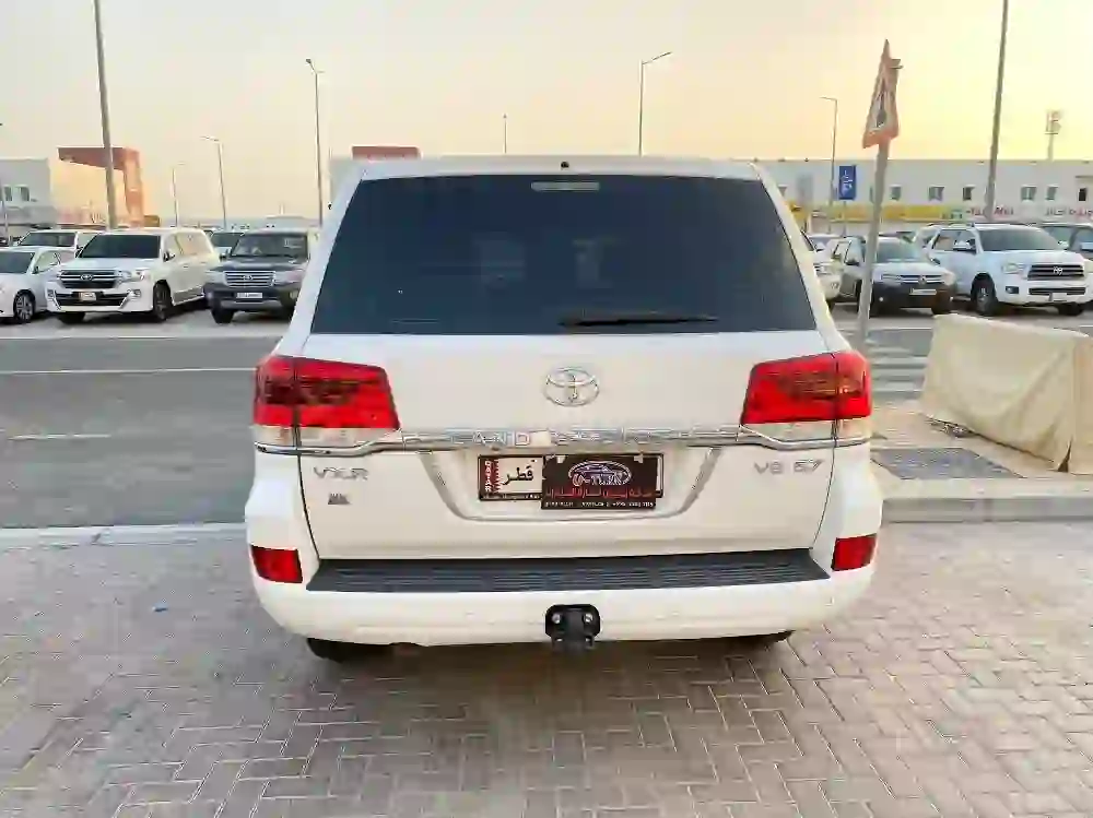Toyota Land Cruiser VX.R 2016 - Image 3