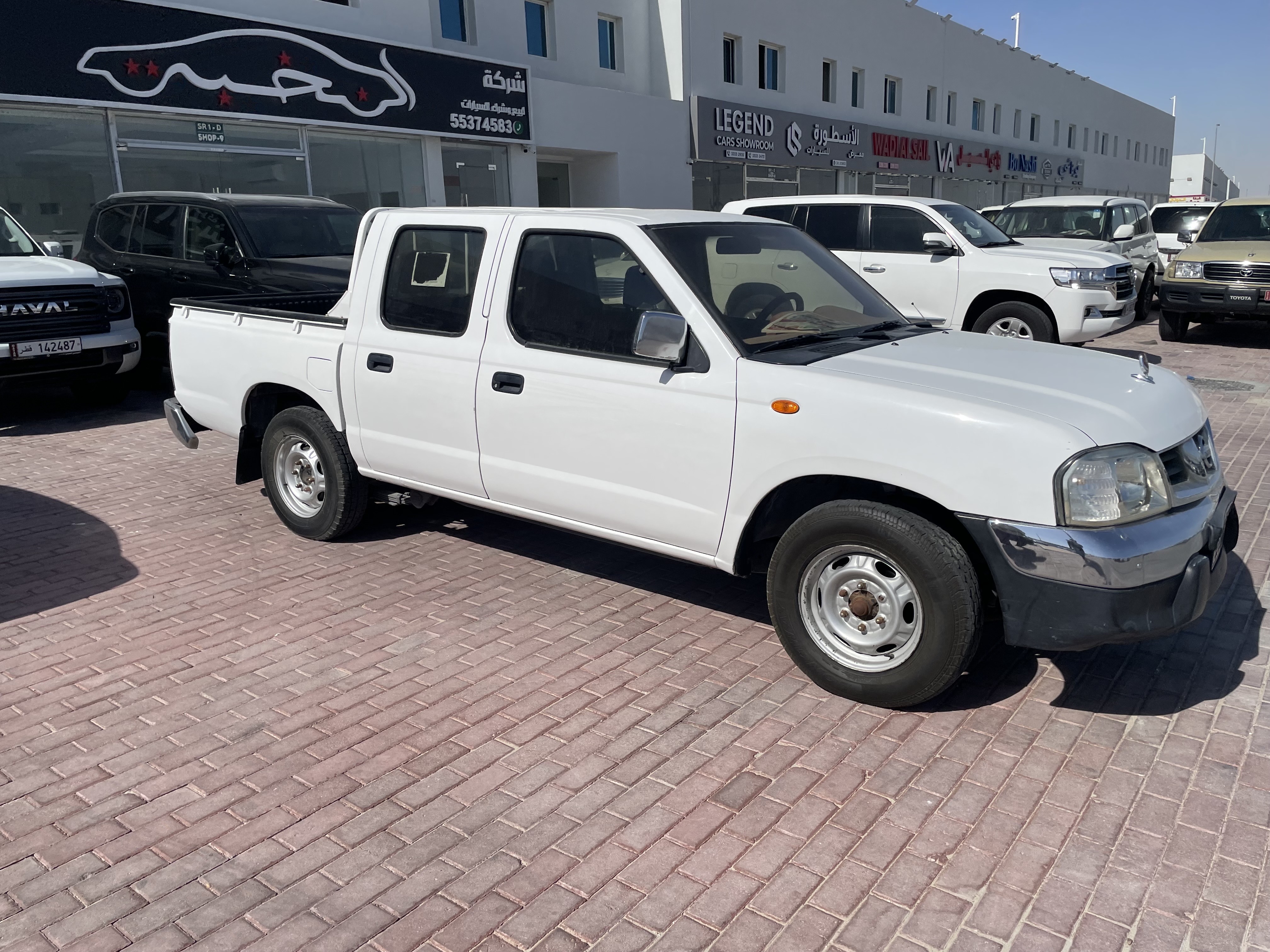 Nissan Pickup 2012 - Image 2