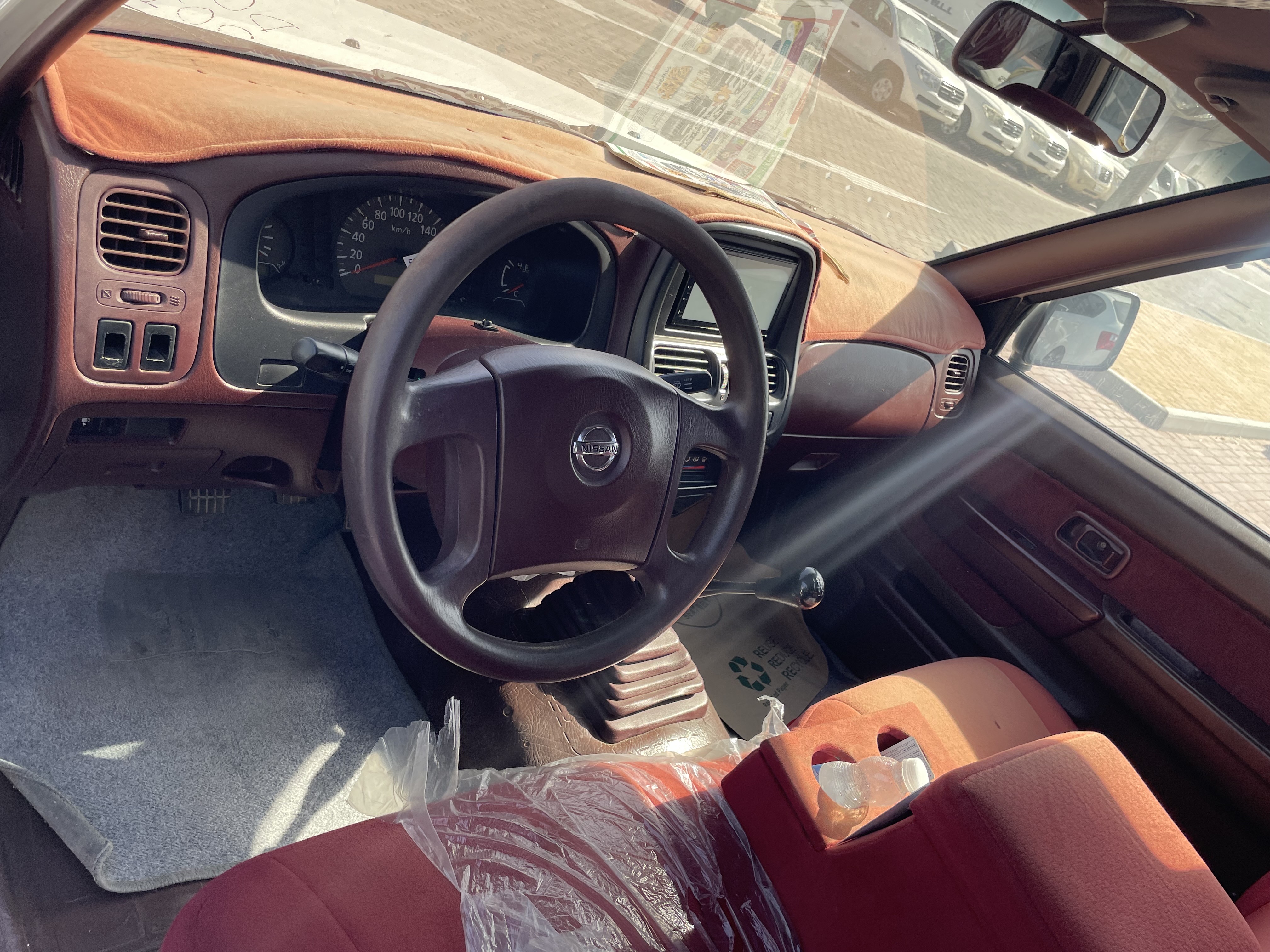 Nissan Pickup 2012 - Image 4