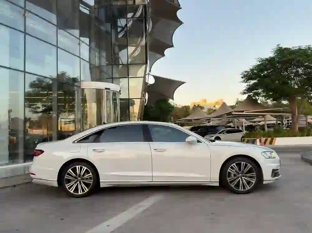 Audi A8 2019 - Image 4