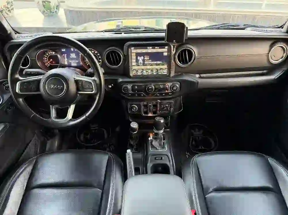 Jeep Wrangler 2021 - Image 4
