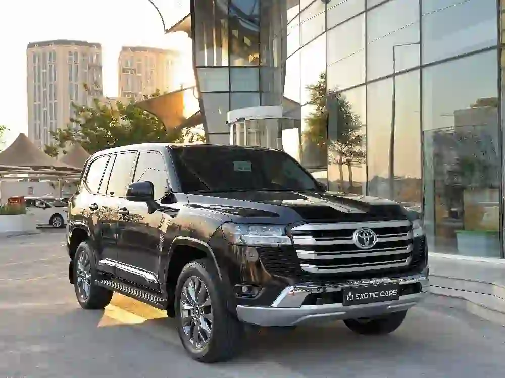 Toyota Land Cruiser GX.R 2022 - Image 1