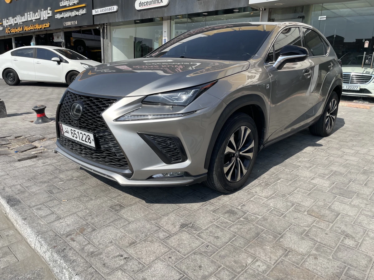 Lexus NX 300 2021