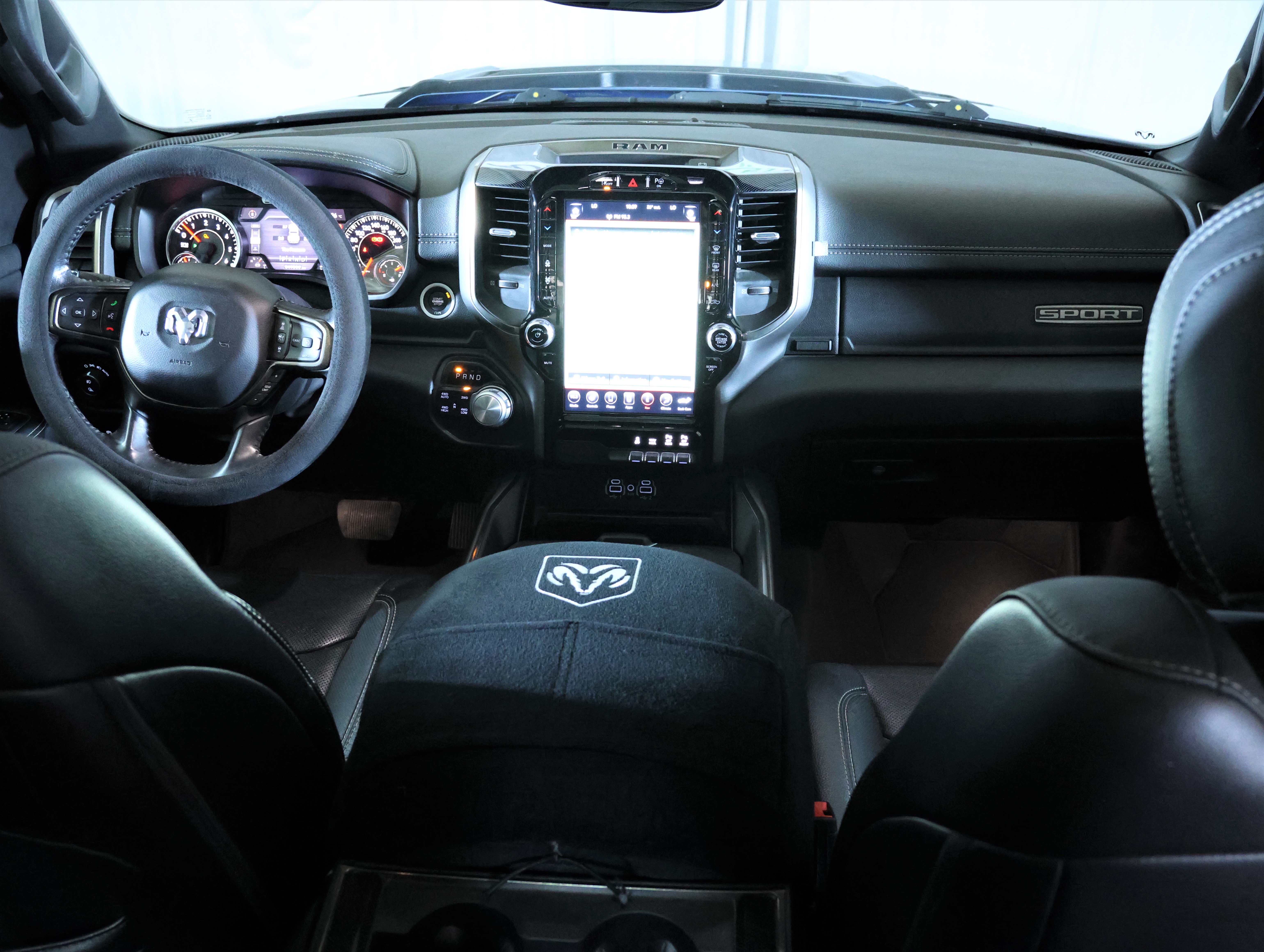 Dodge Ram 1500 2020 - Image 3
