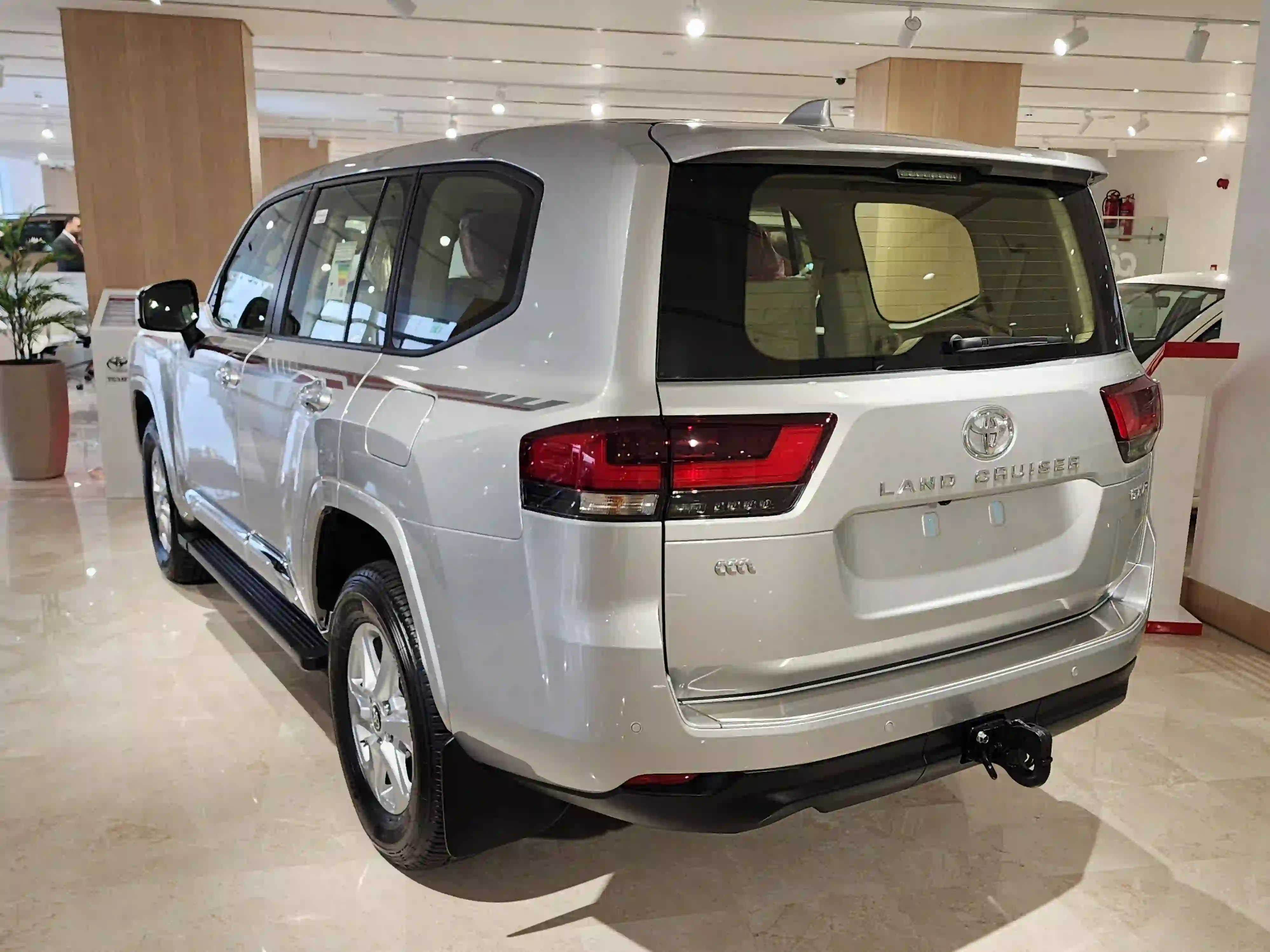 Toyota Land Cruiser GX.R 2025 - Image 2