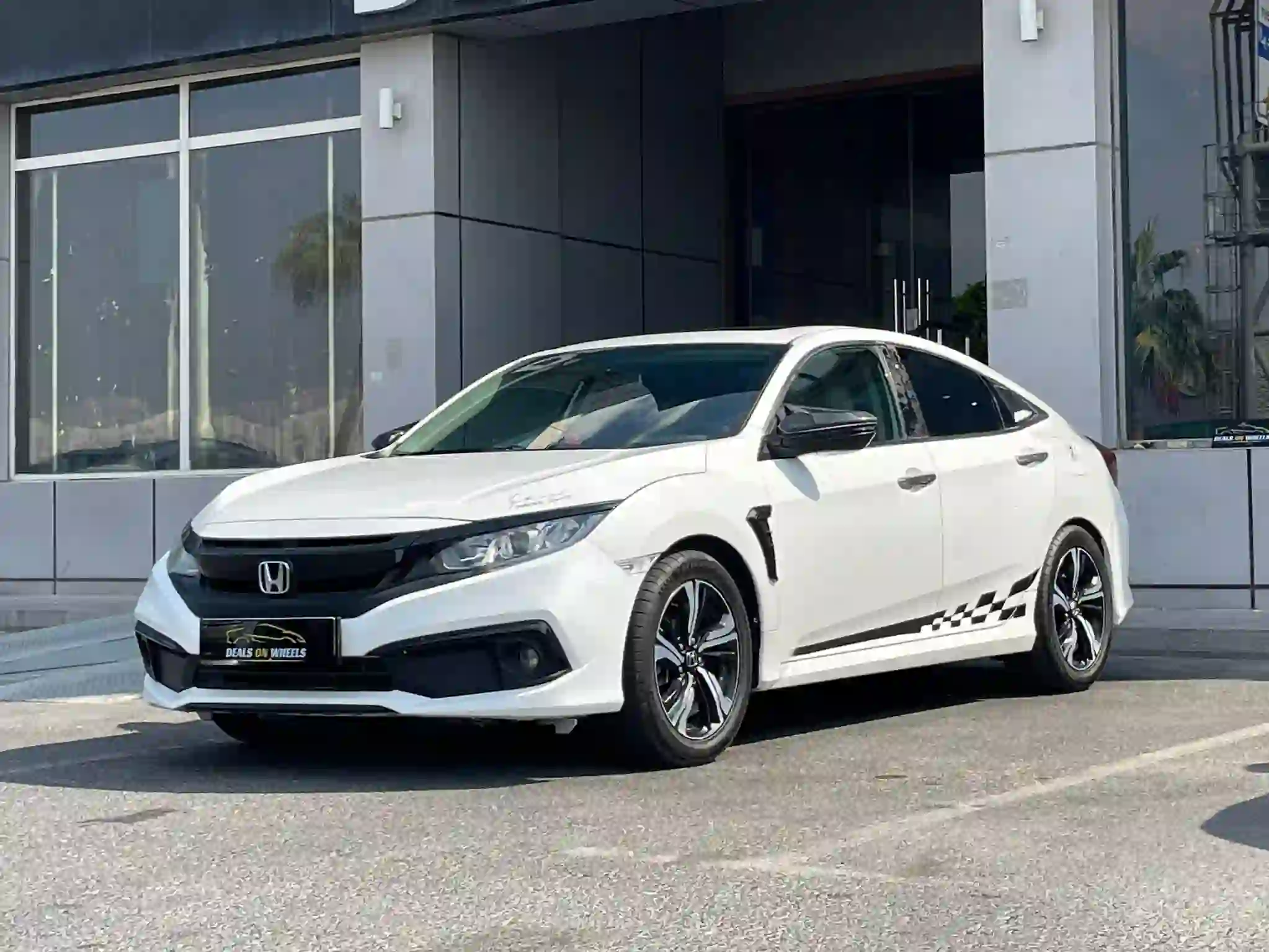 Honda Civic SPORTS 2020 - Image 3
