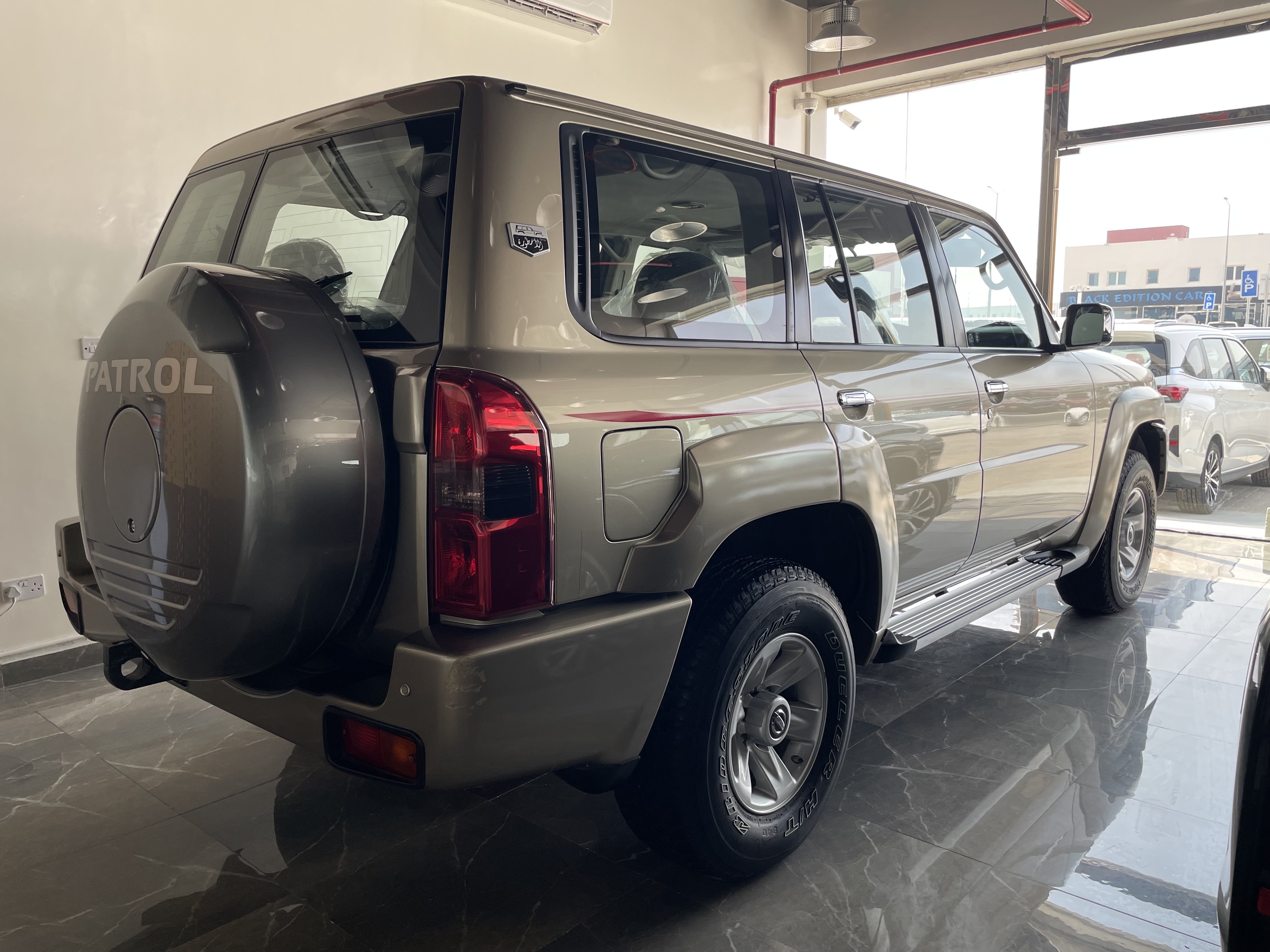 Nissan Patrol Safari 2023 - Image 2