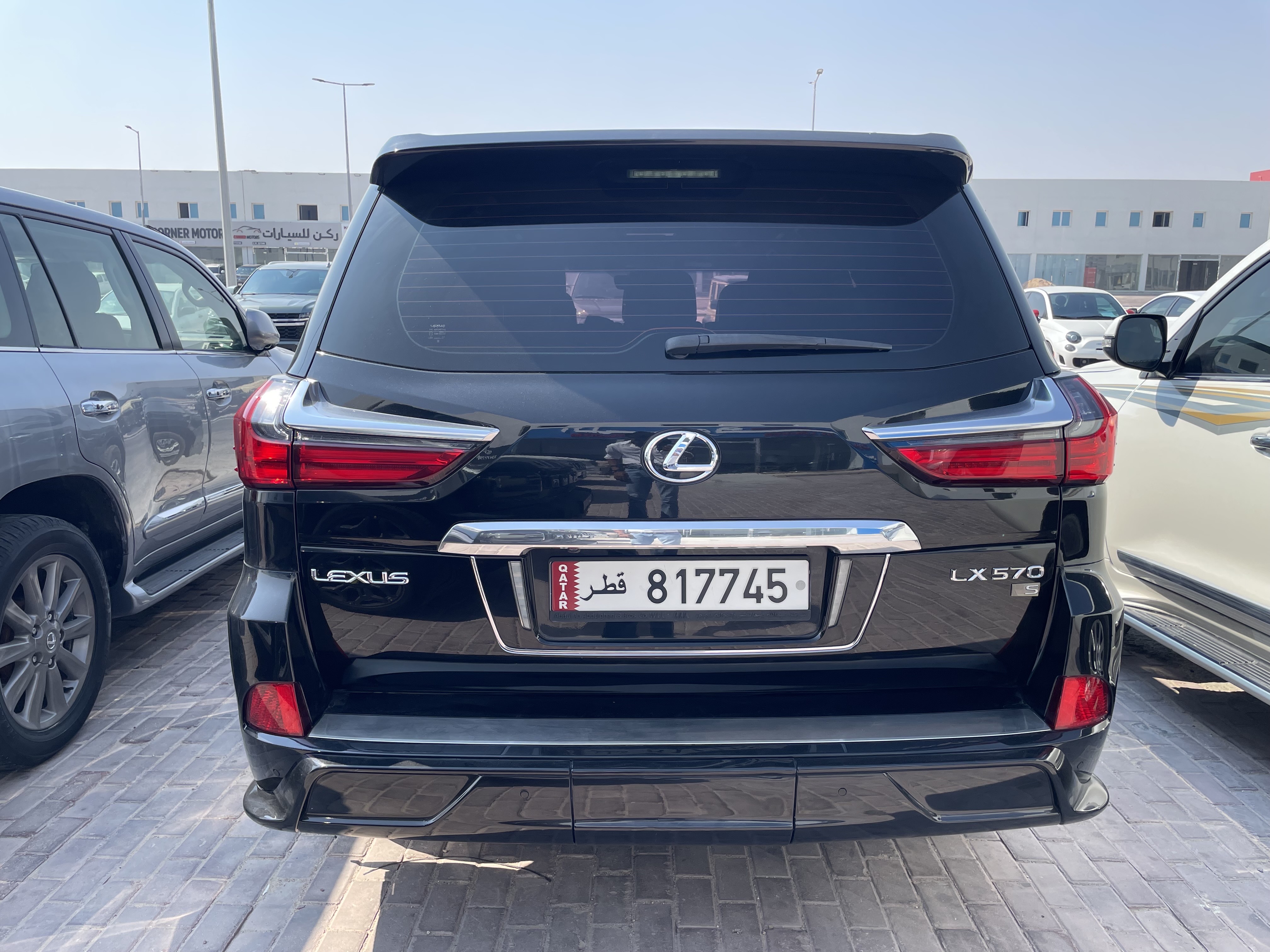 Lexus LX 570 S 2017 - Image 3