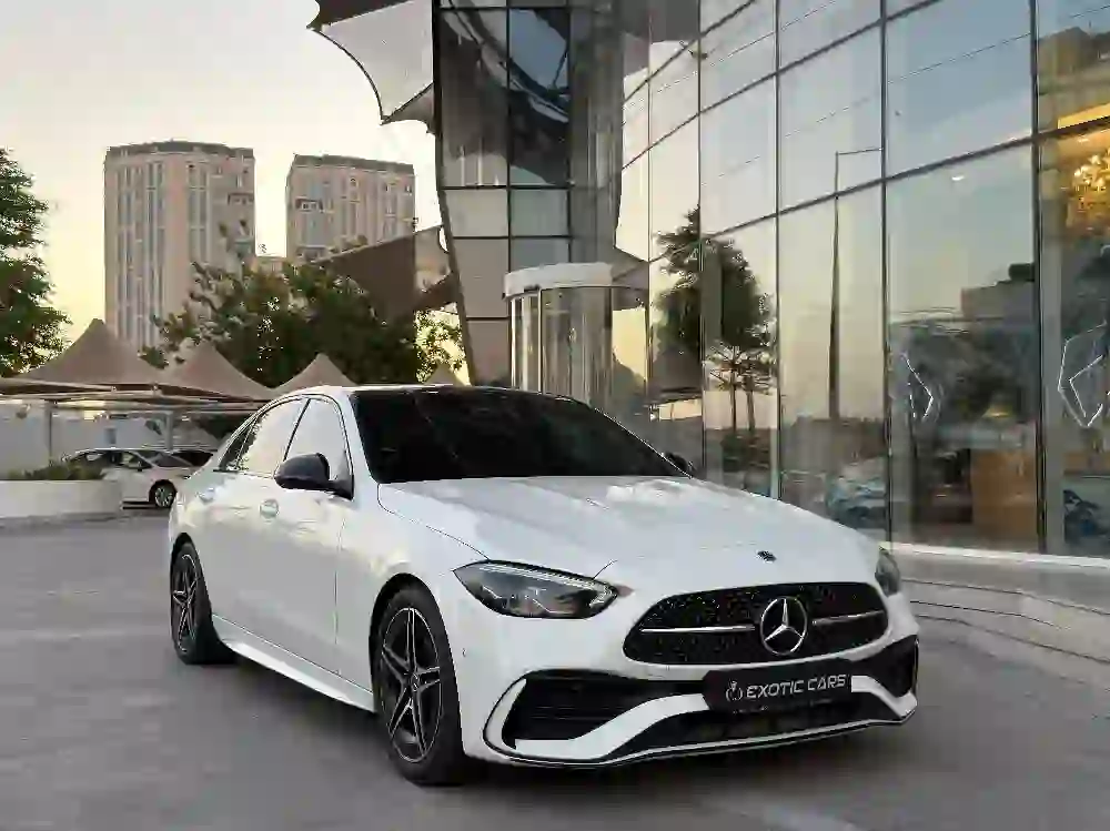 مرسيدس بنز الفئة-سي 200 2023 - Image 1