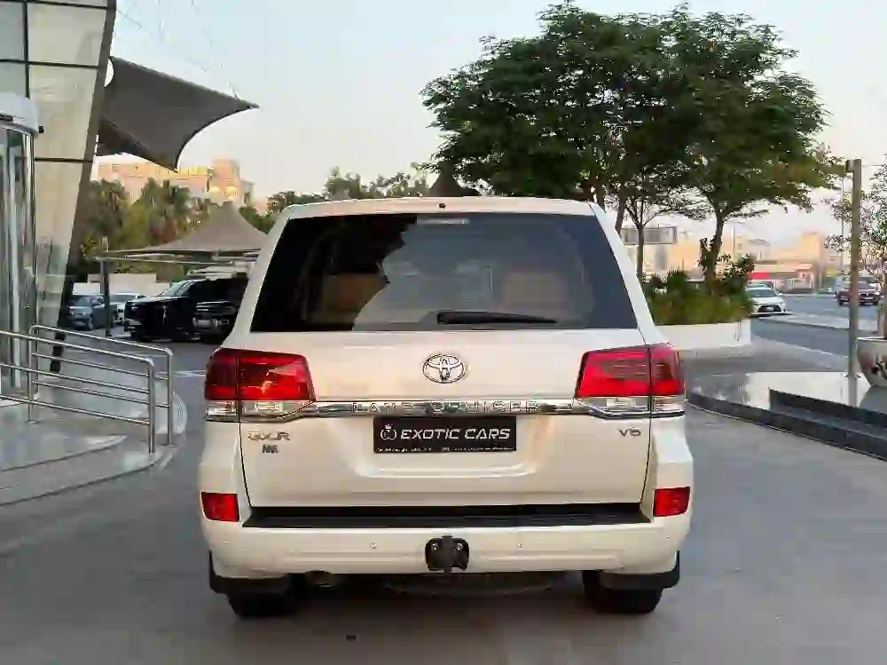 تويوتا لاند كروزر جي اكس.ار 2020 - Image 2
