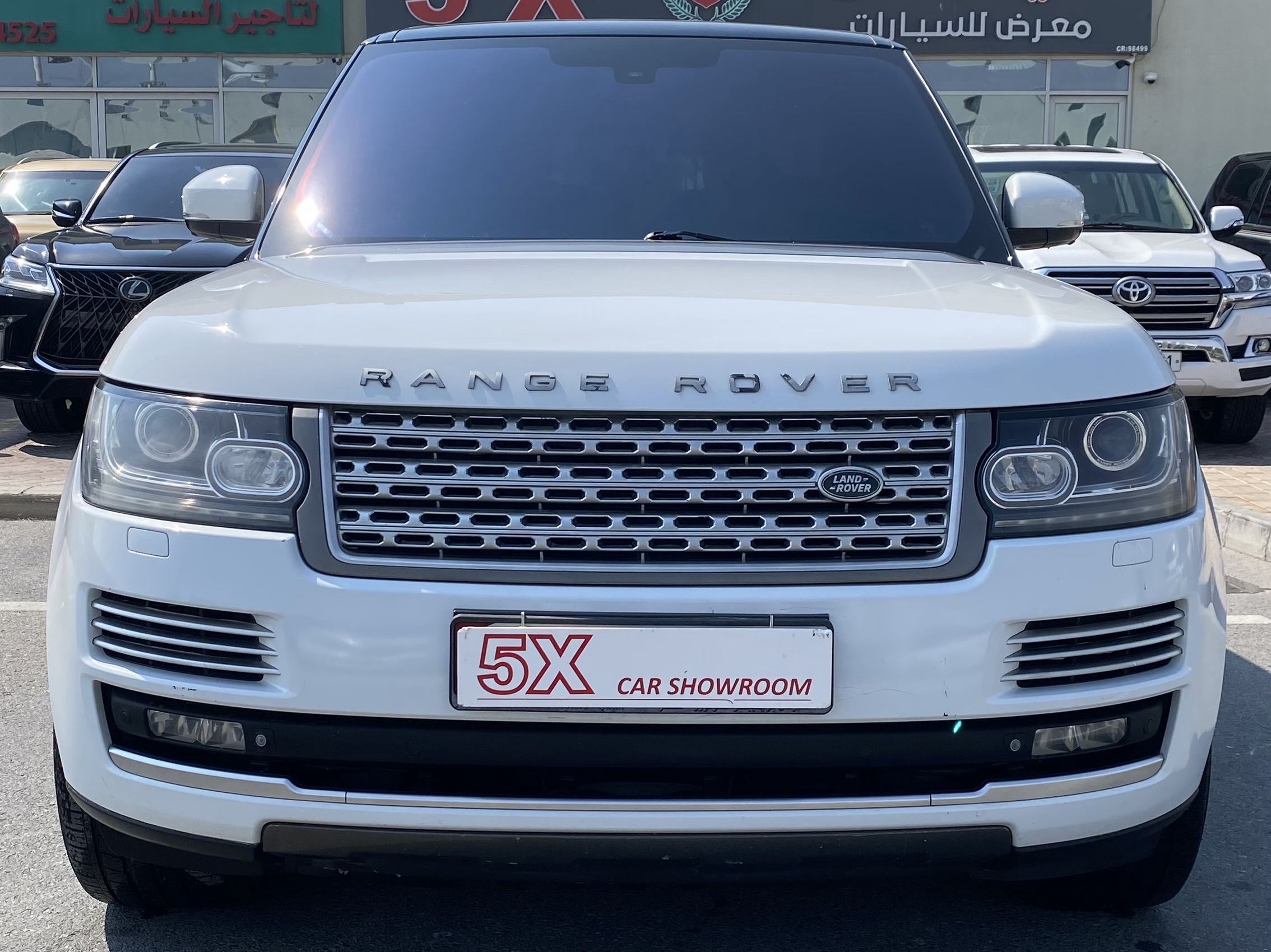 لاند روفر  رنج فوج اس اي سوبرتشارج 2014 - Image 1