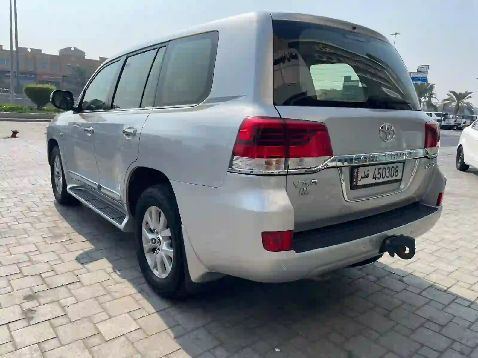 Toyota Land Cruiser VX.R 2020 - Image 2