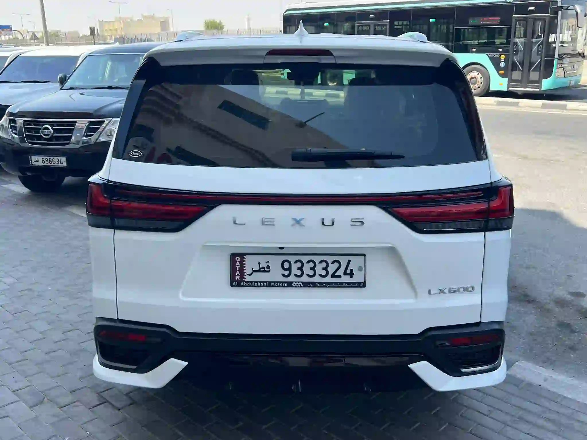Lexus LX 600  F-Sport 2024 - Image 4