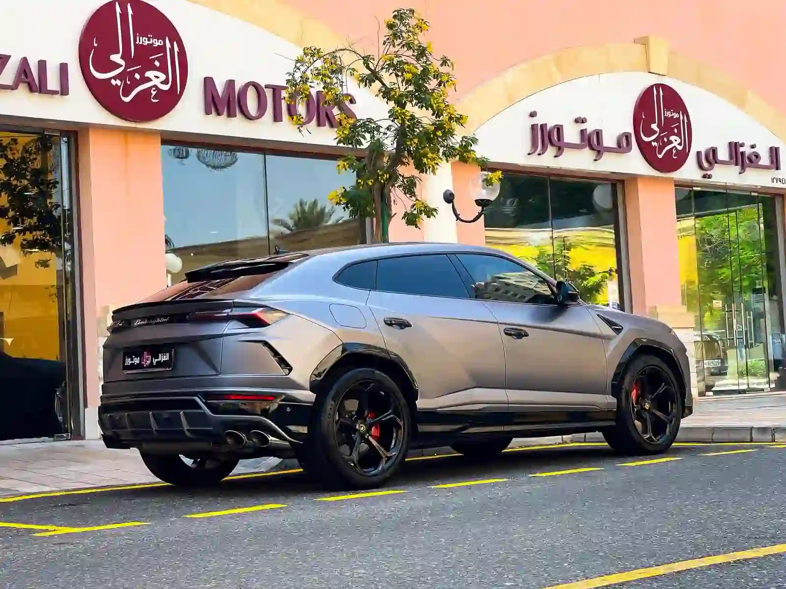 Lamborghini Urus 2019 - Image 3