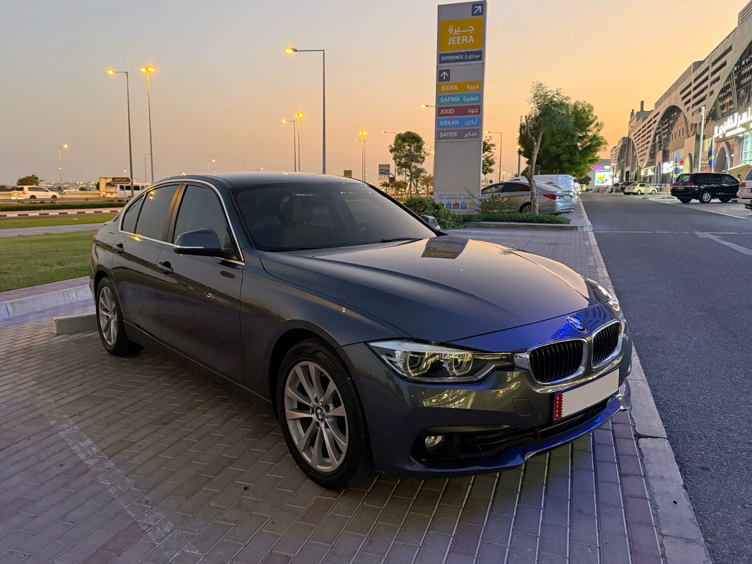 BMW 3-Series 318 i 2017 - Image 2