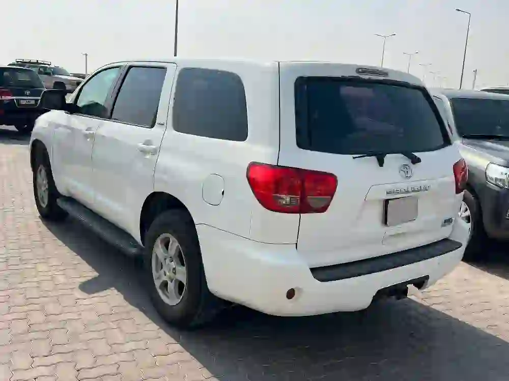 Toyota Sequoia 2012 - Image 4