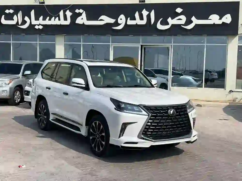 Lexus LX 570 S Black Edition 2020