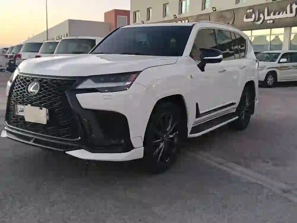 Lexus LX 600 2023 - Image 3