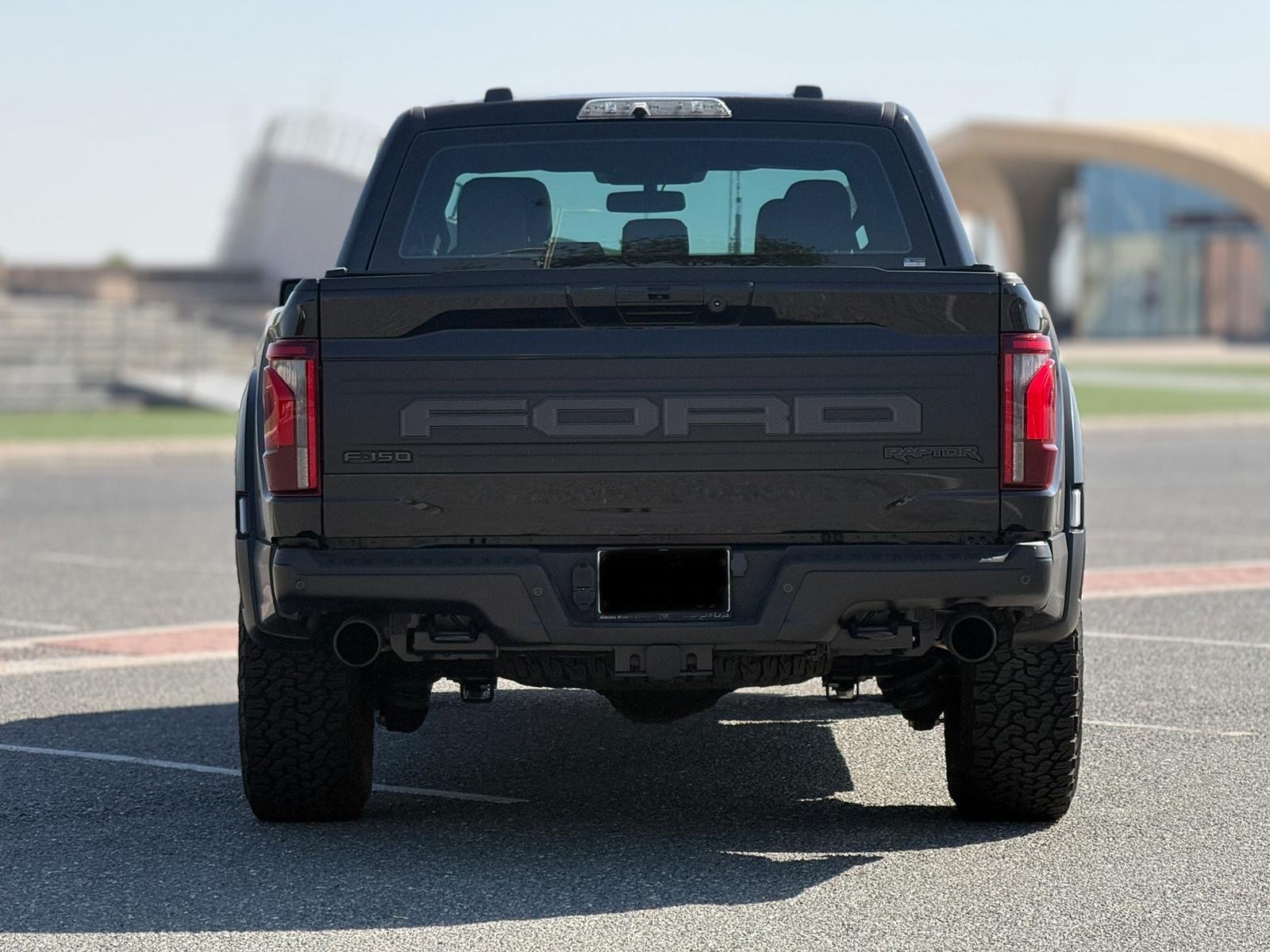 Ford Raptor f 150 2024 - Image 4