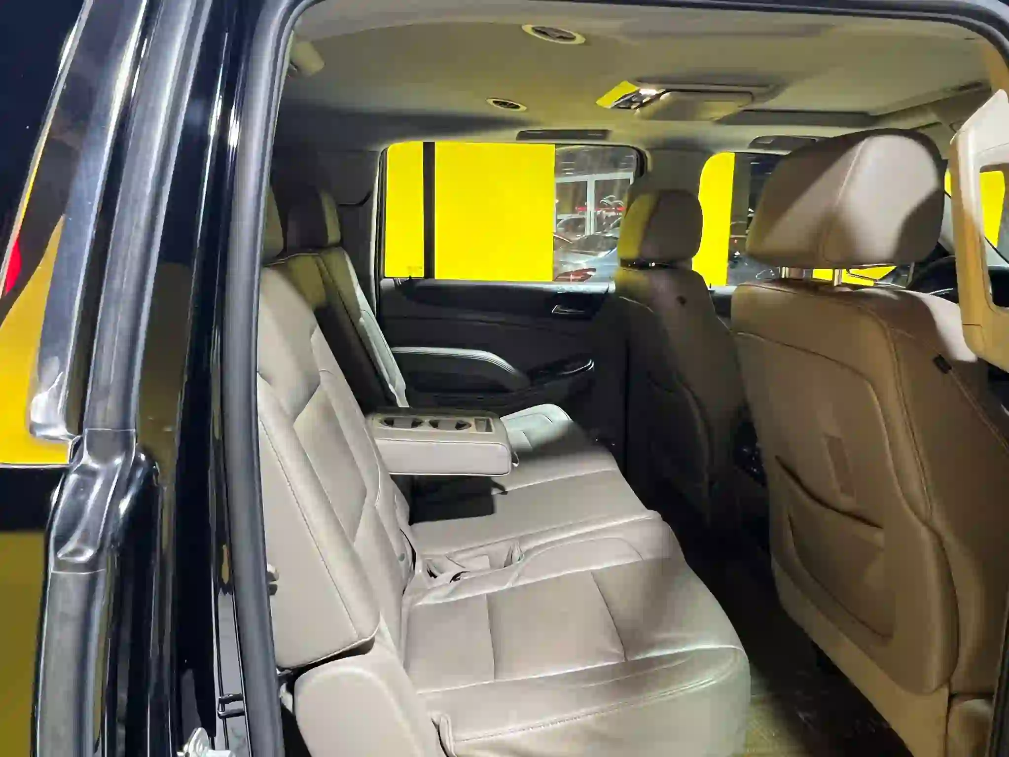 GMC Yukon 2016 - Image 3