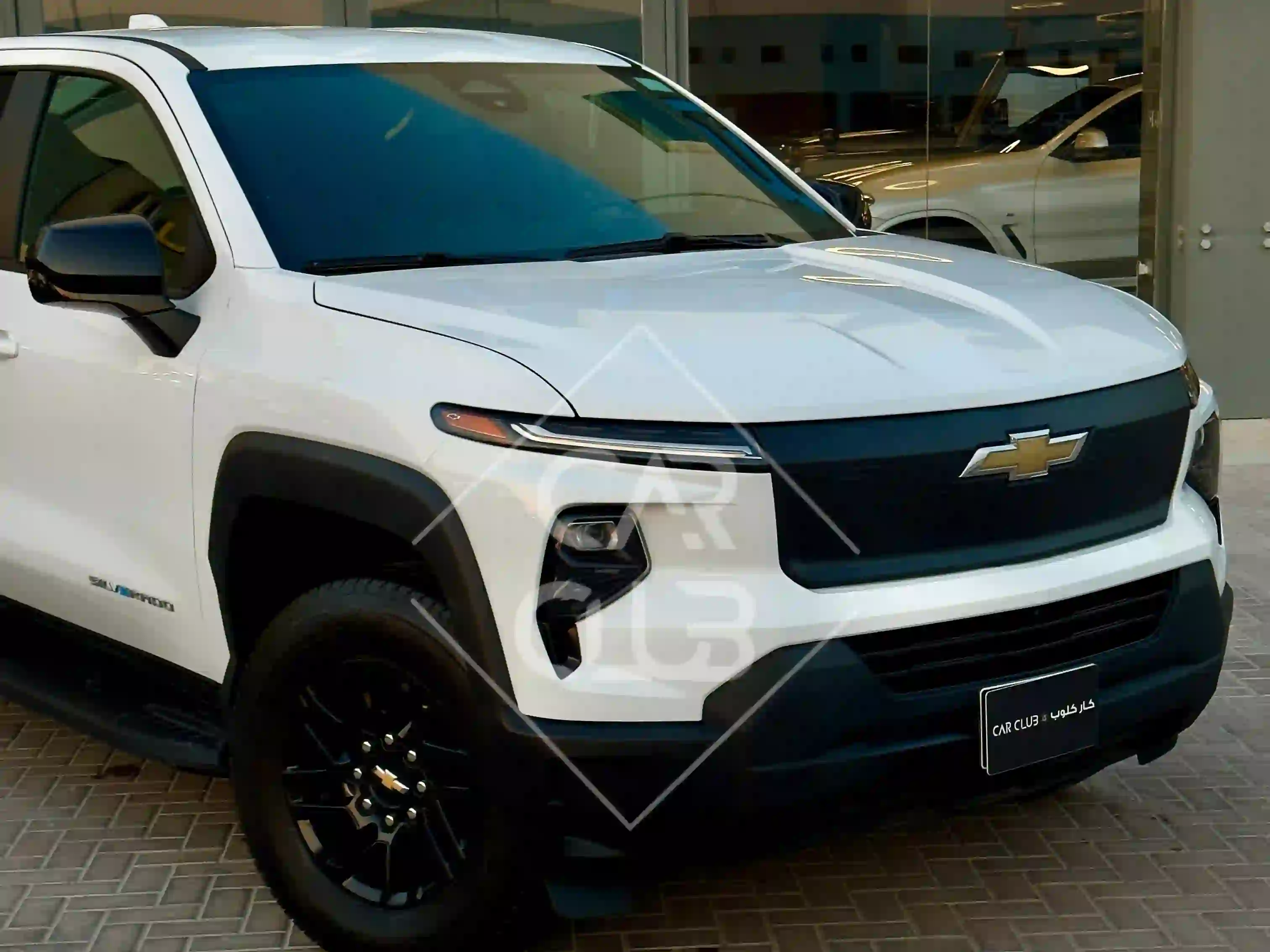 Chevrolet Silverado 2024 - Image 2