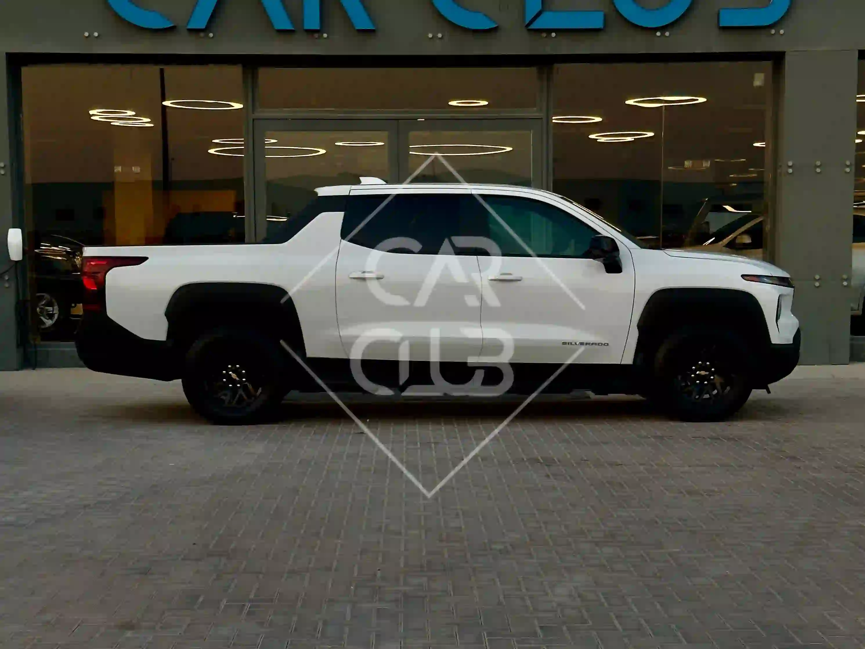 Chevrolet Silverado 2024 - Image 3