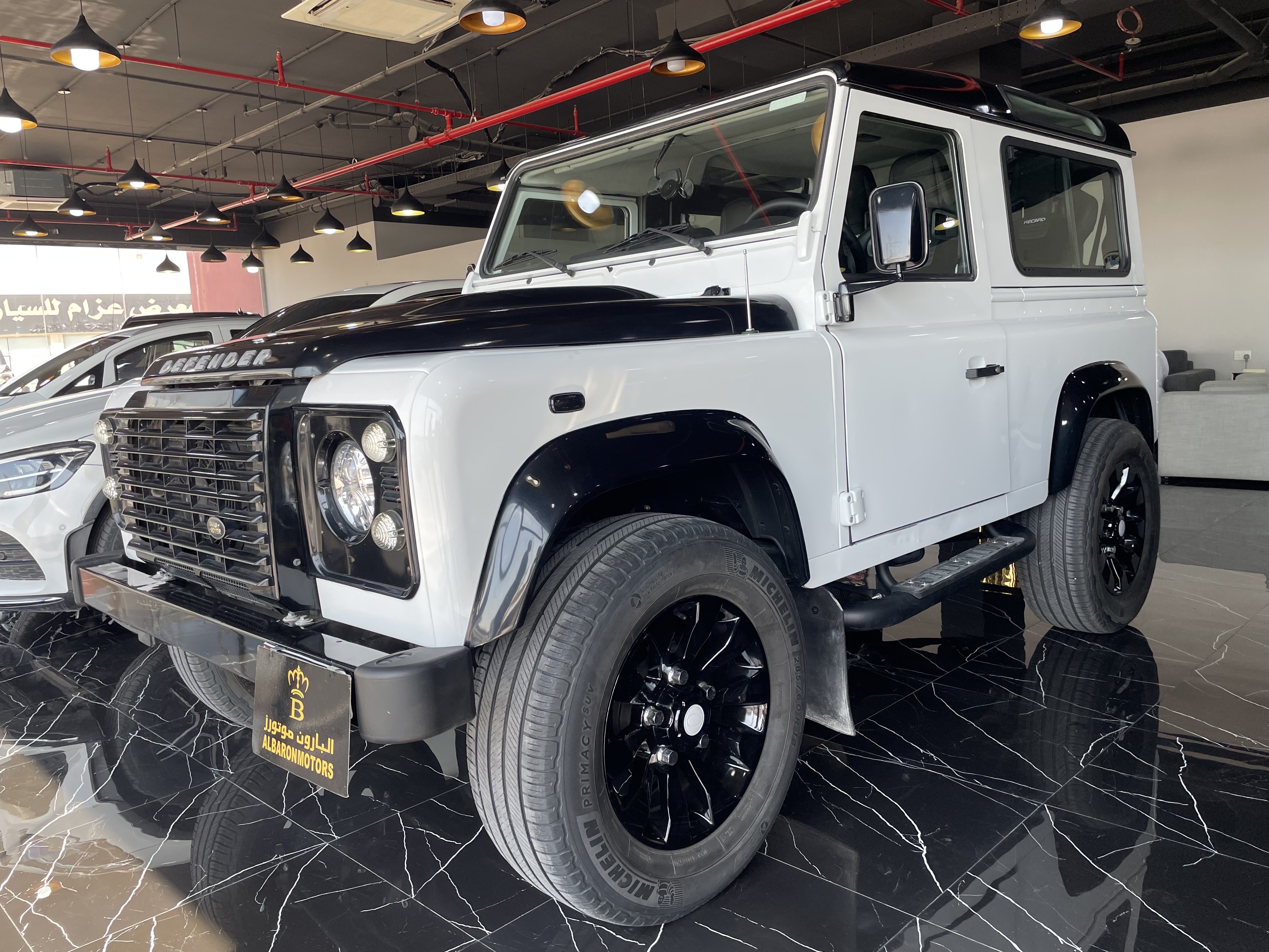 لاند روفر Defender 2014 - Image 2