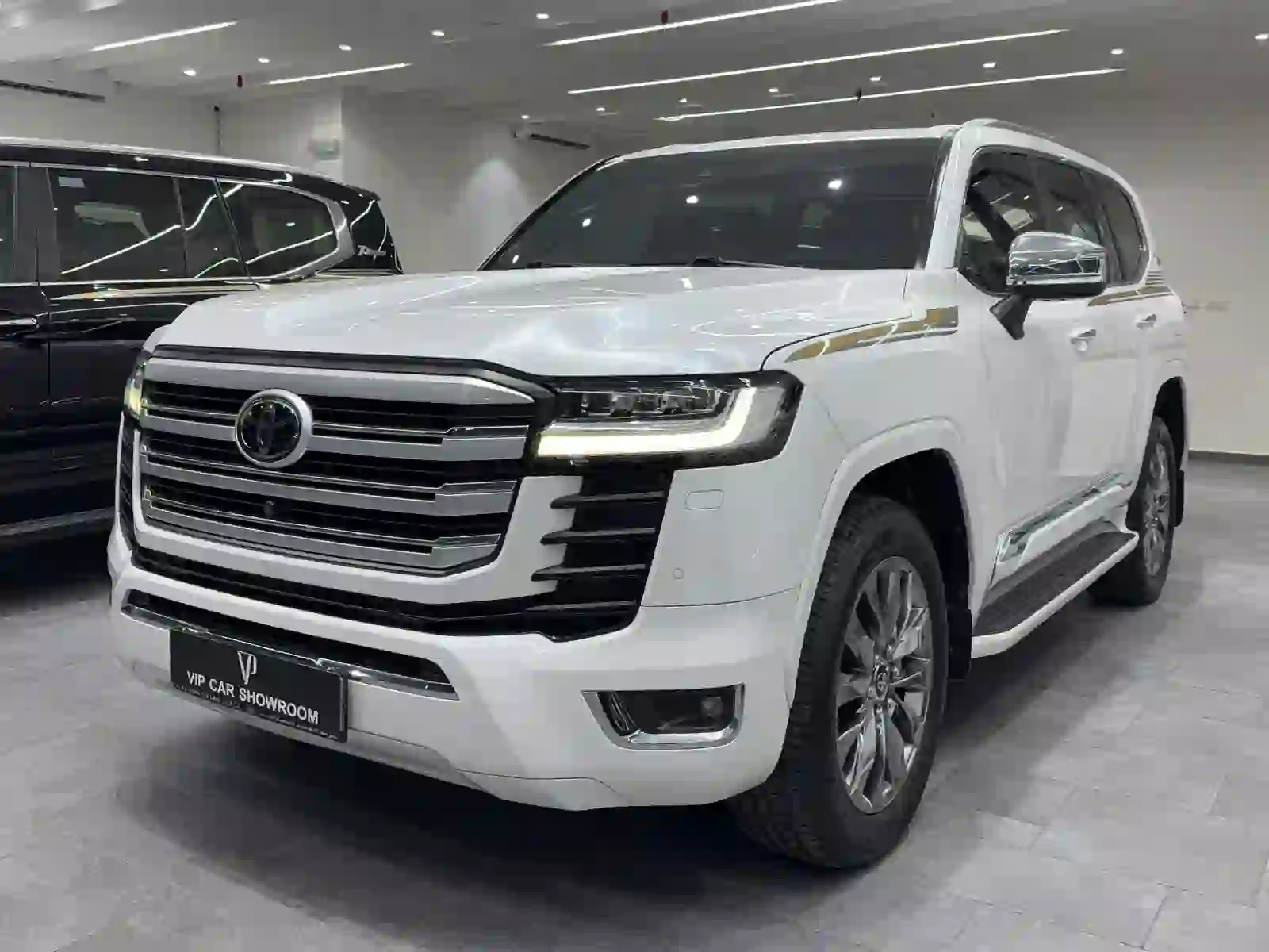 Toyota Land Cruiser VX.R 2022 - Image 1